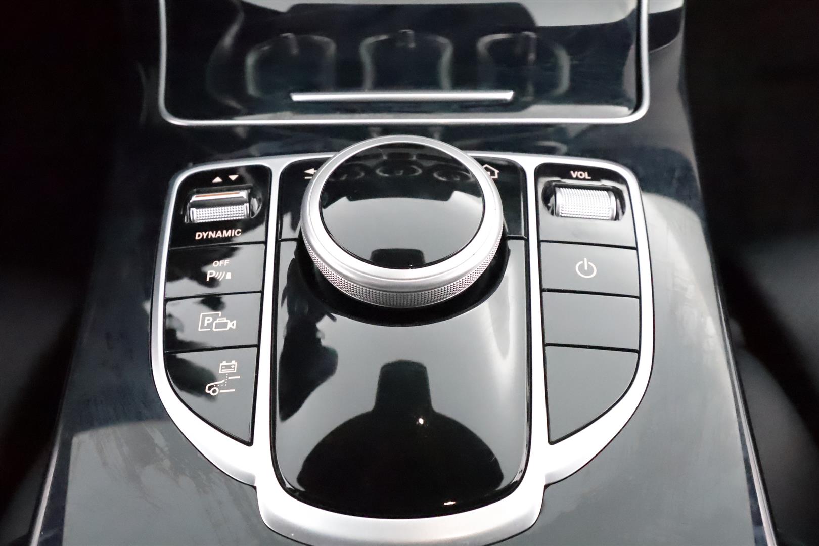 Mercedes-Benz C 2020