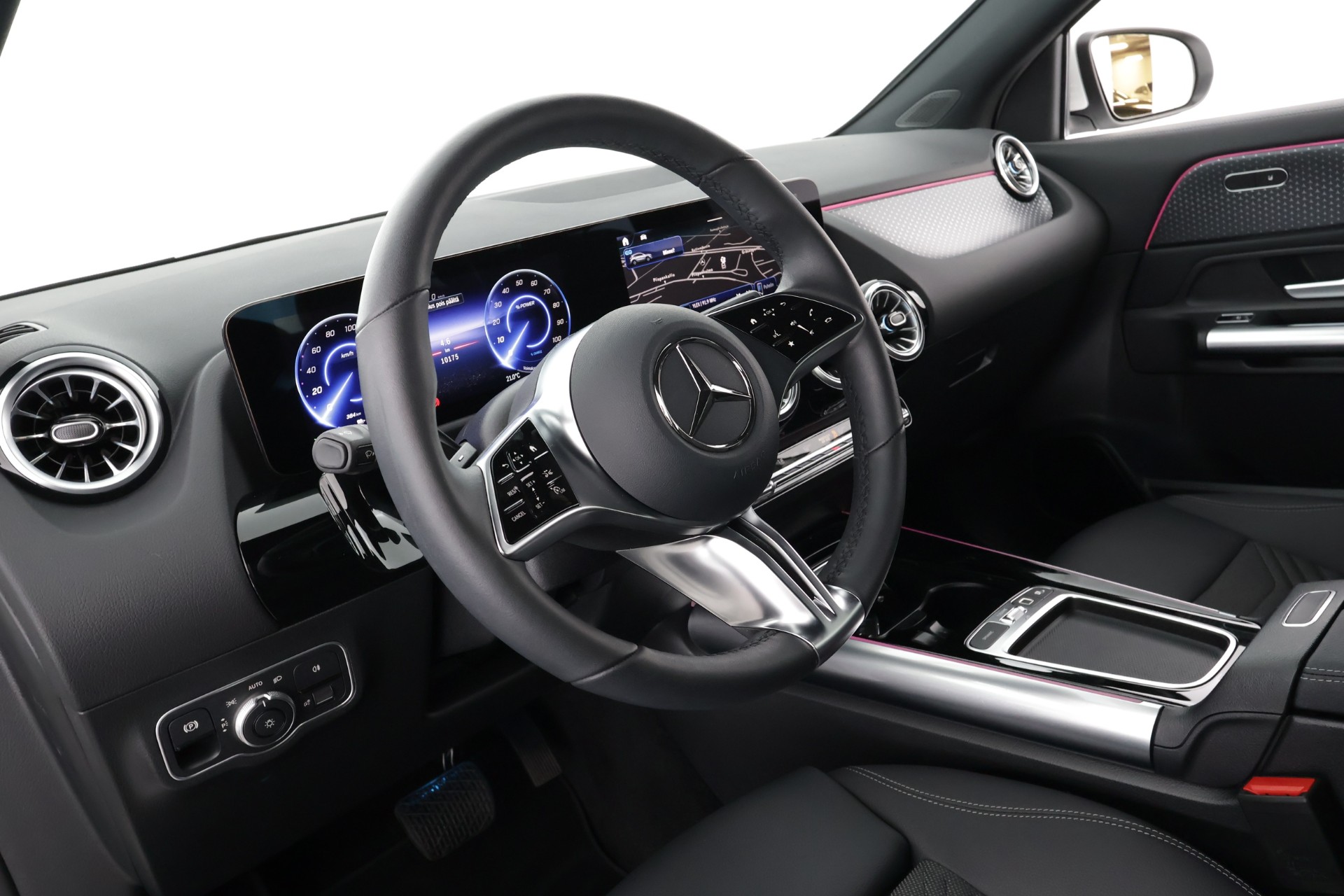 MERCEDES-BENZ EQA 2025