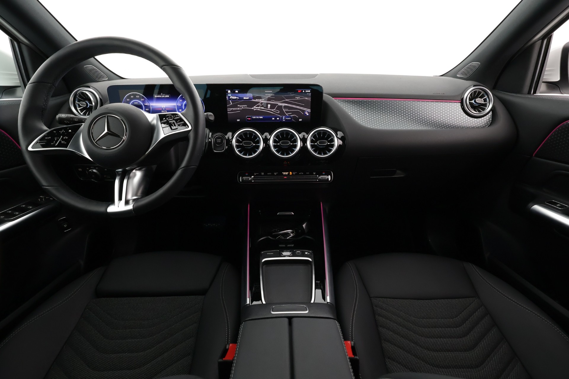 MERCEDES-BENZ EQA 2025