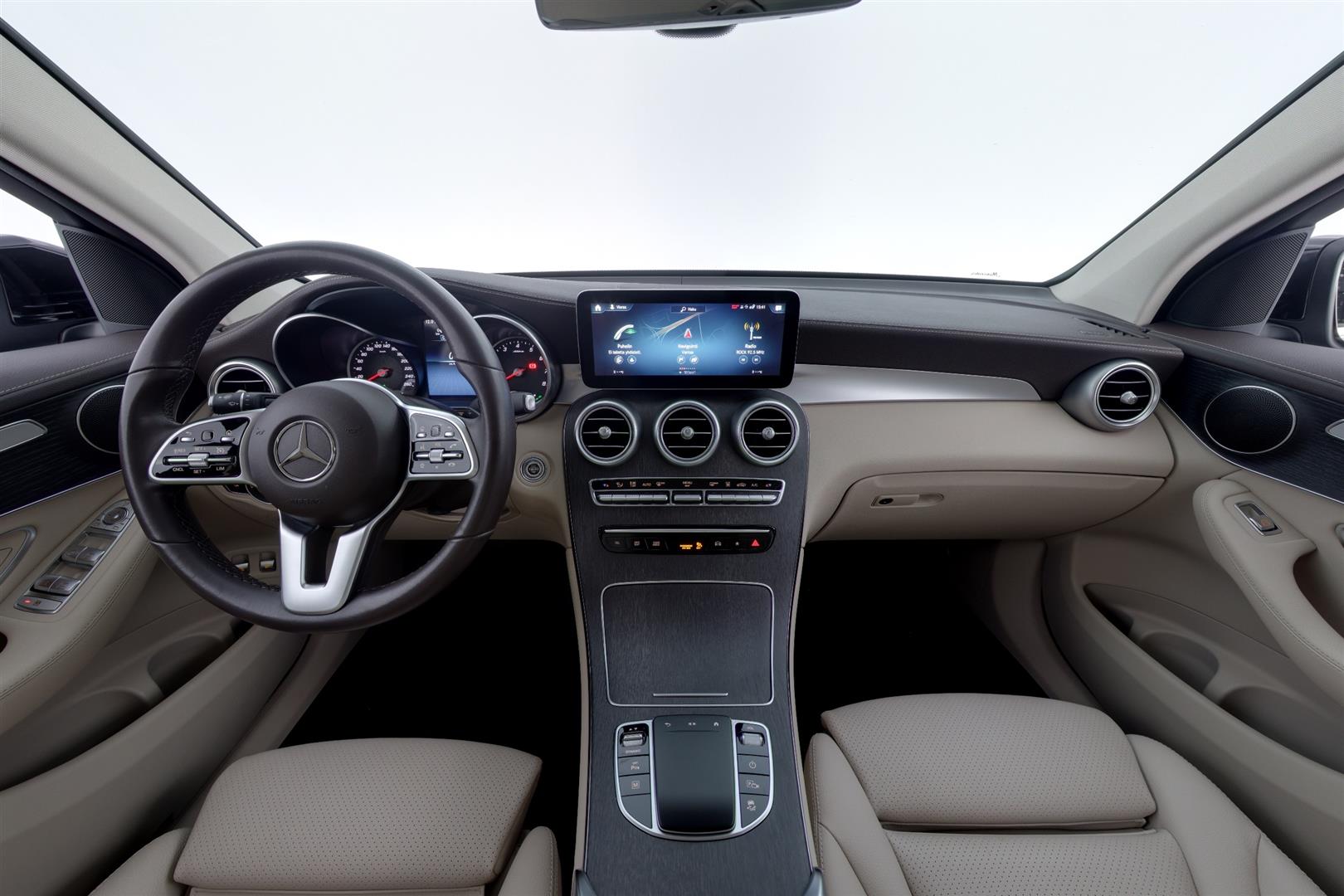 Mercedes-Benz GLC 2021