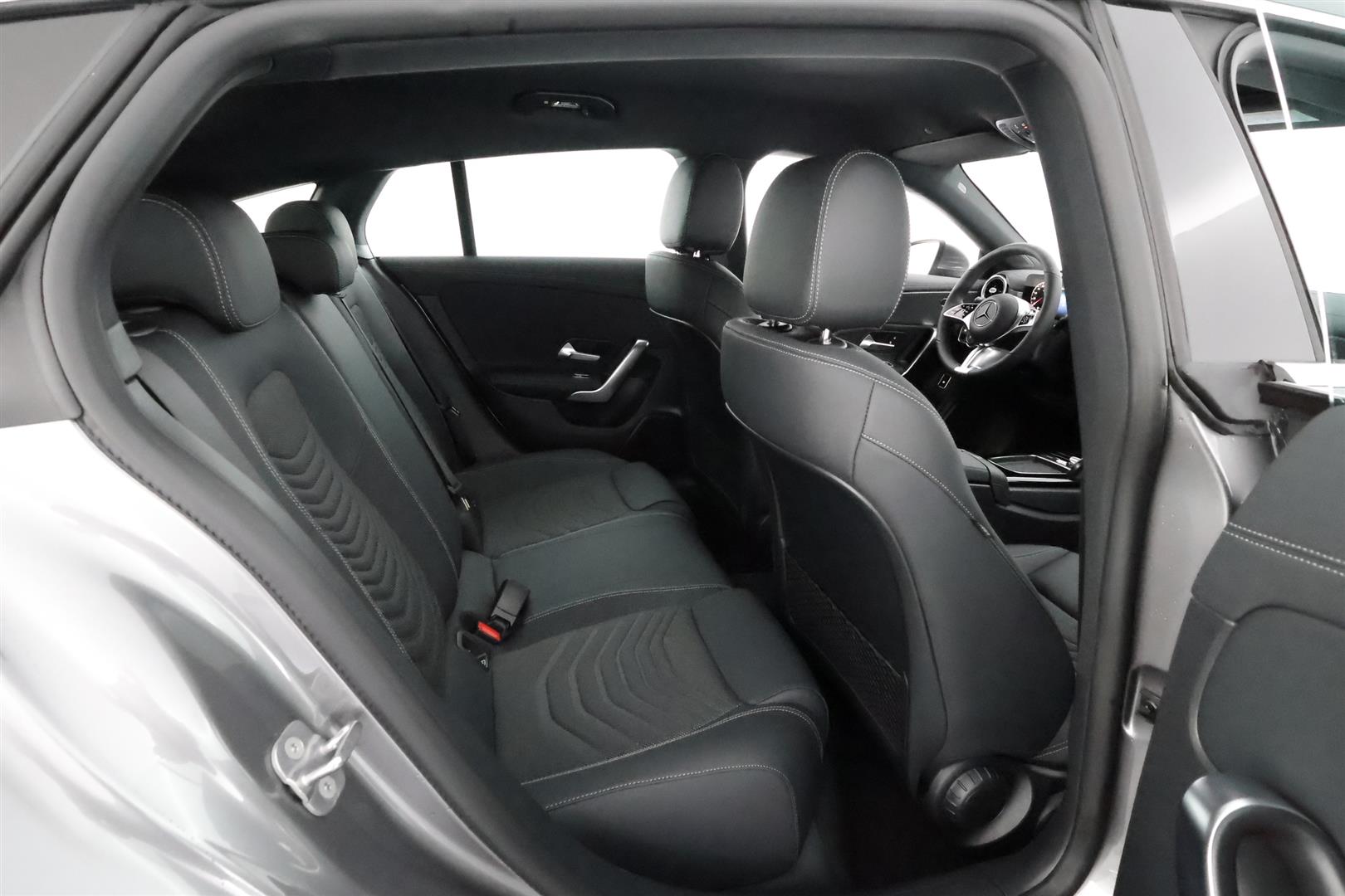 Mercedes-Benz CLA 2025