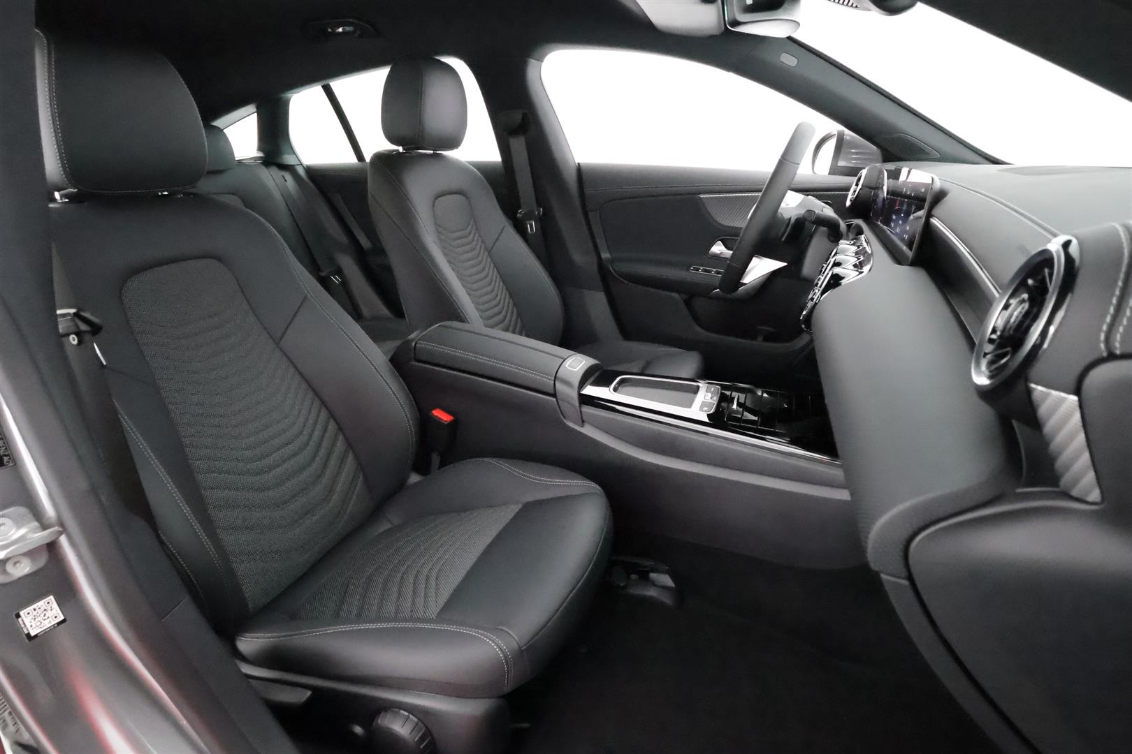 Mercedes-Benz CLA 2025