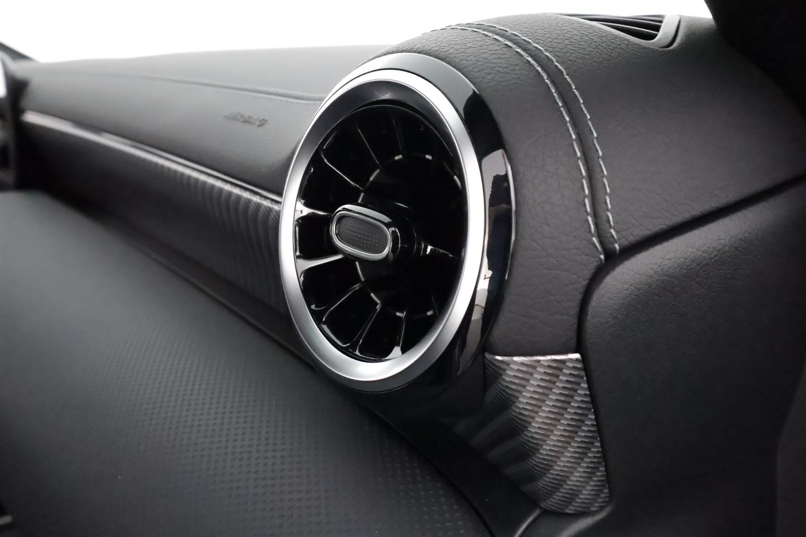 Mercedes-Benz CLA 2025