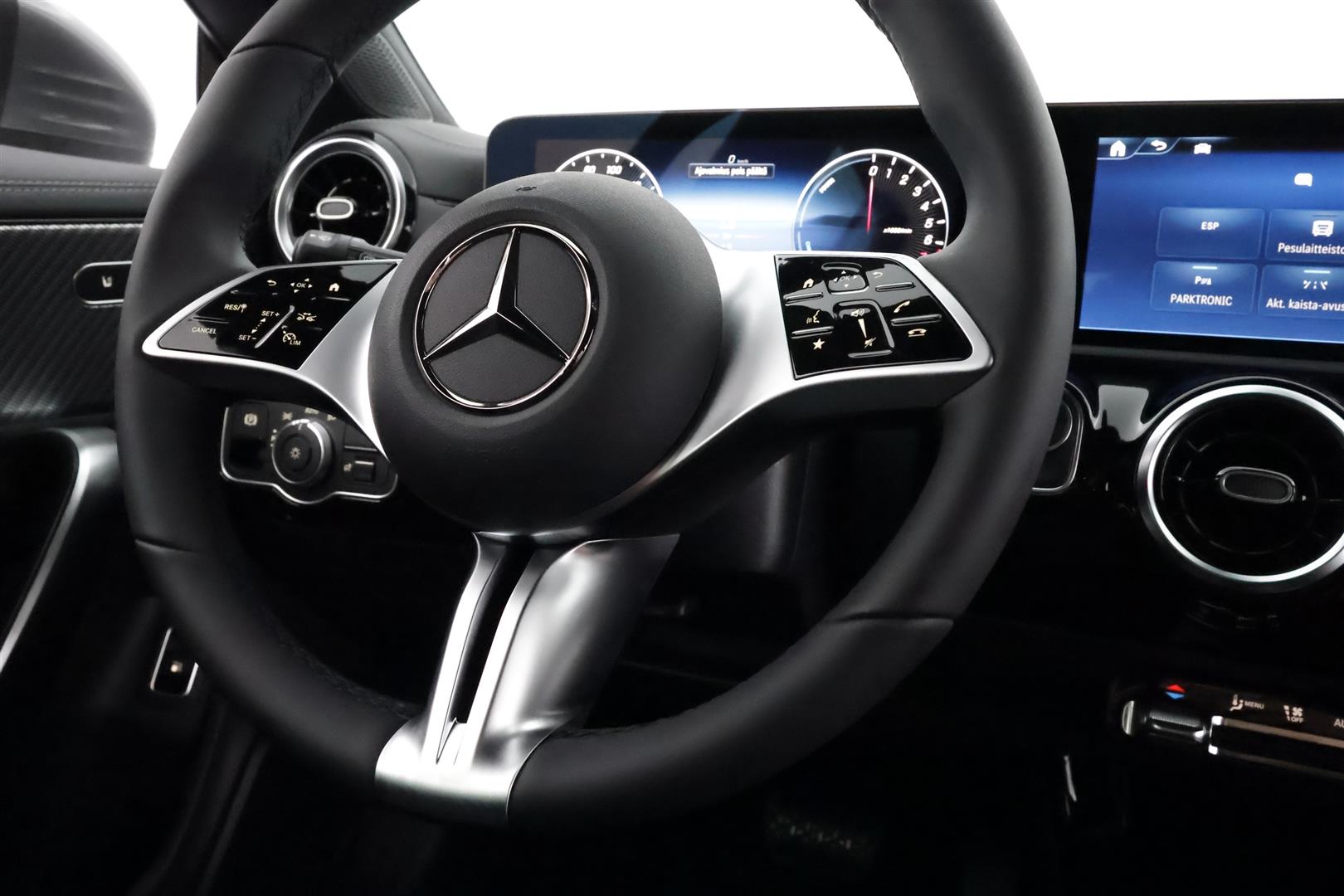 Mercedes-Benz CLA 2025