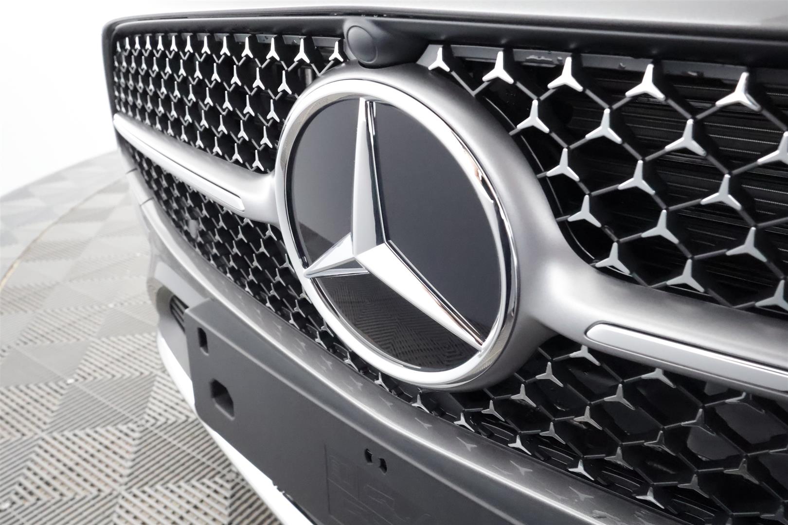 Mercedes-Benz CLA 2025