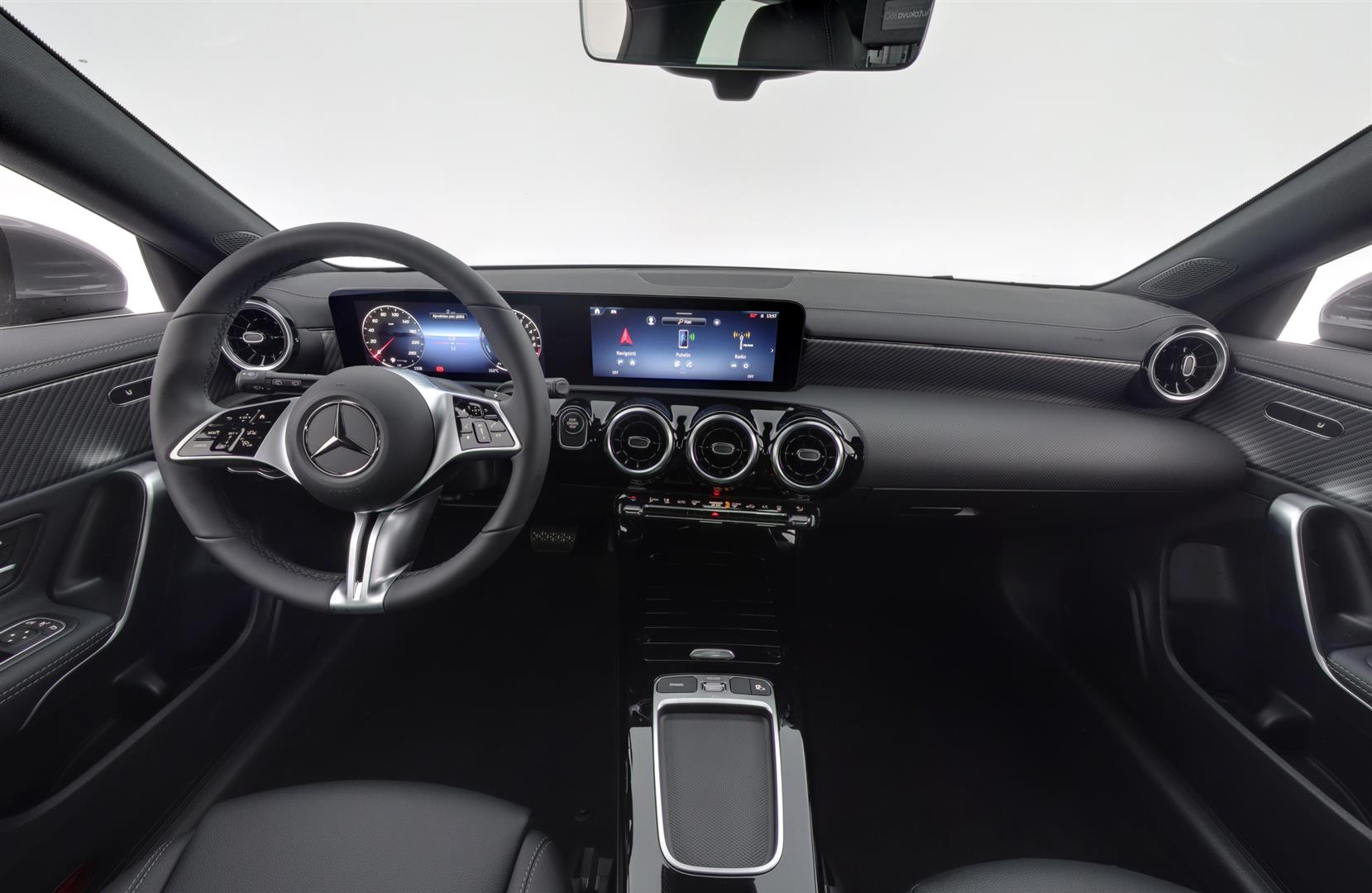 Mercedes-Benz CLA 2025