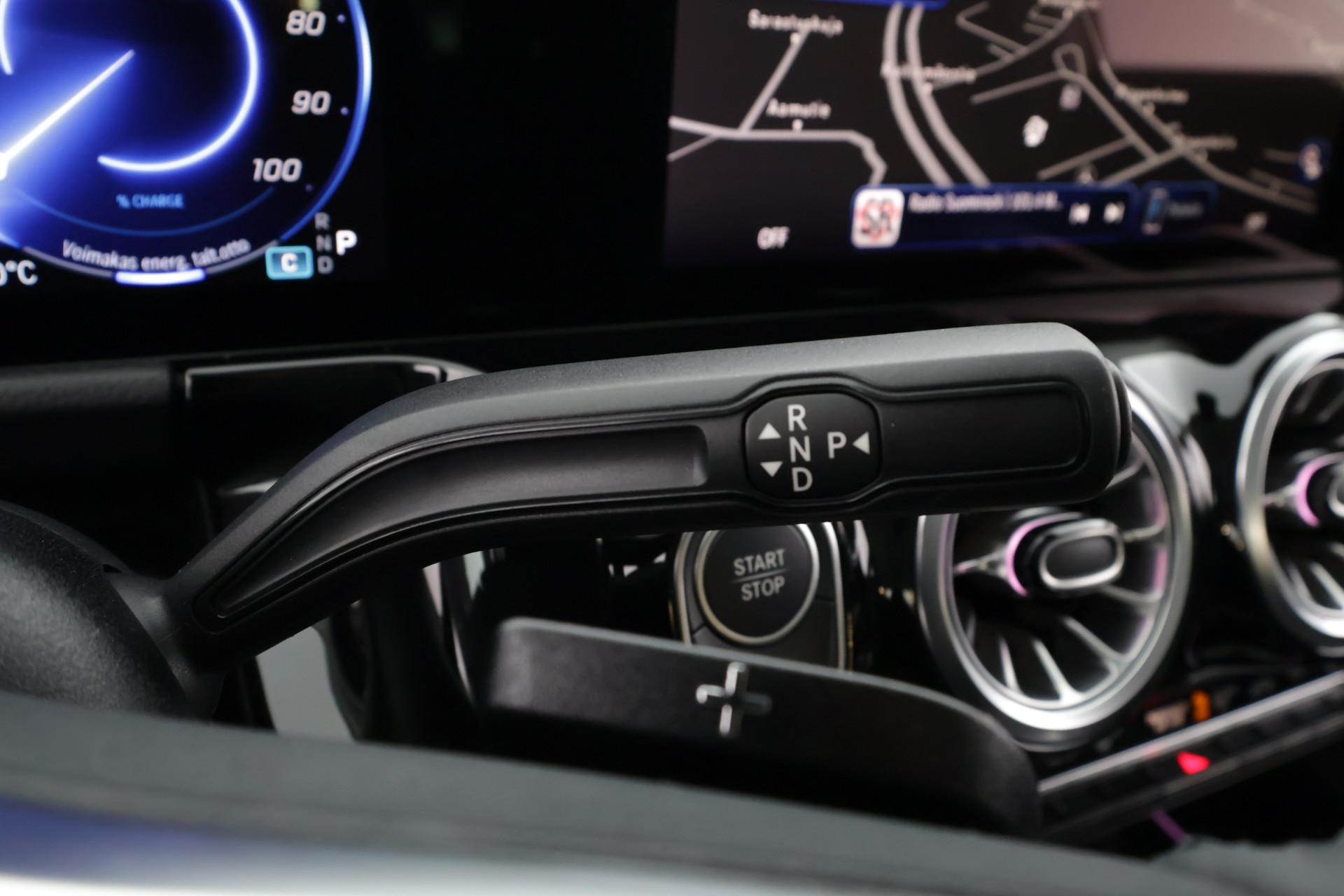 Mercedes-Benz EQA 2024