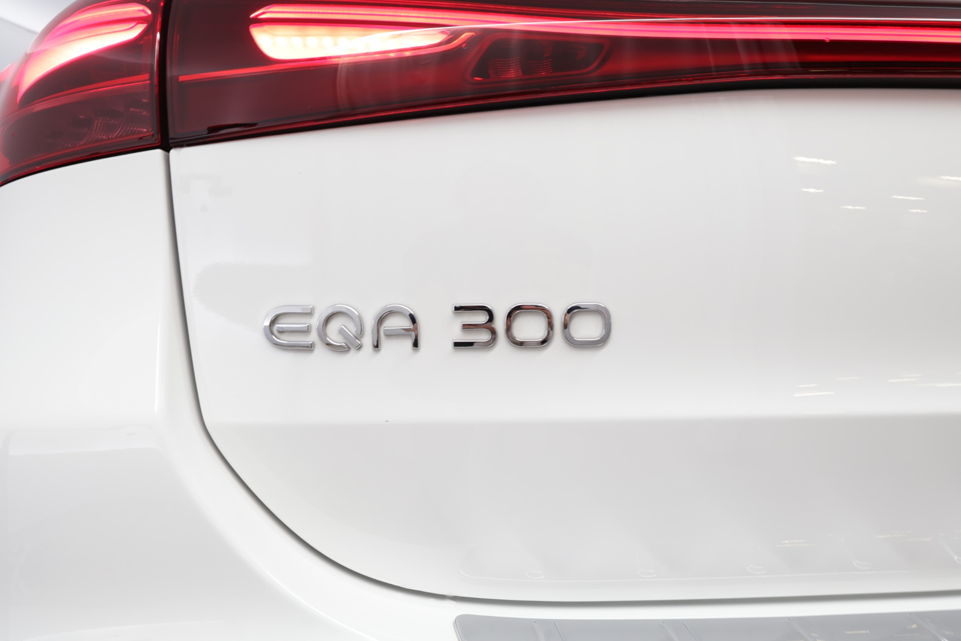 Mercedes-Benz EQA 2024