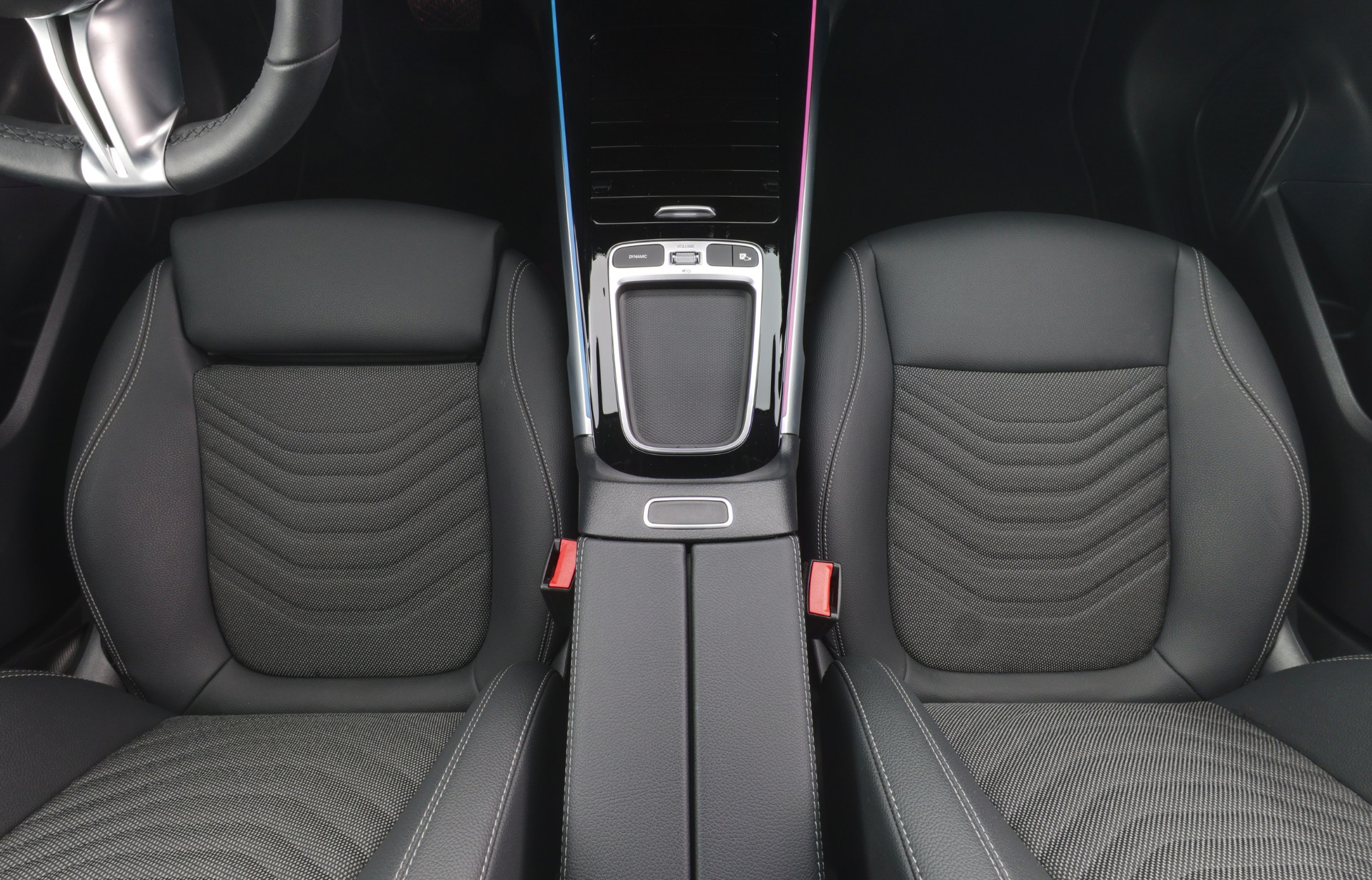 Mercedes-Benz EQB 2024