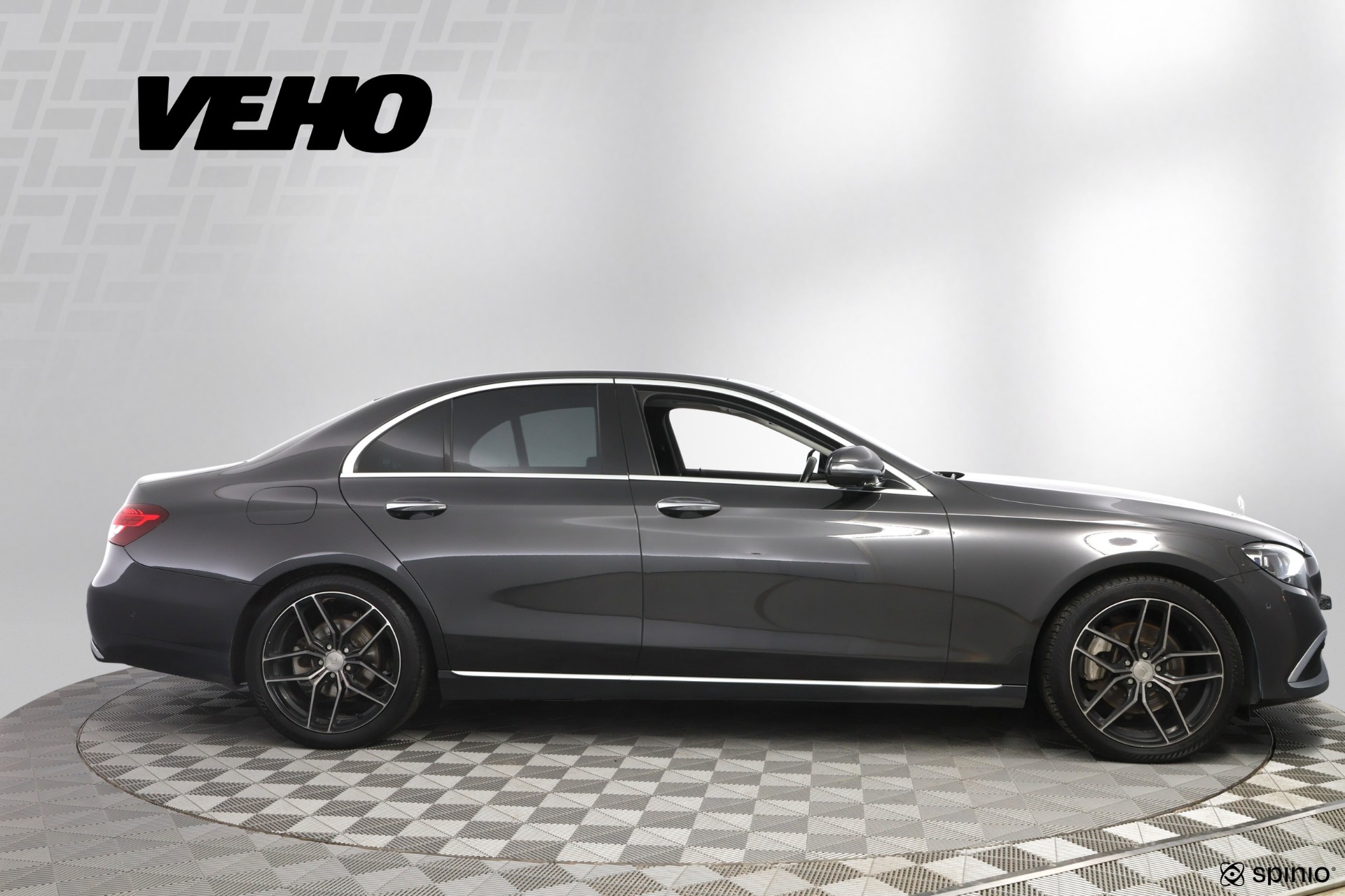 Mercedes-Benz E 2022