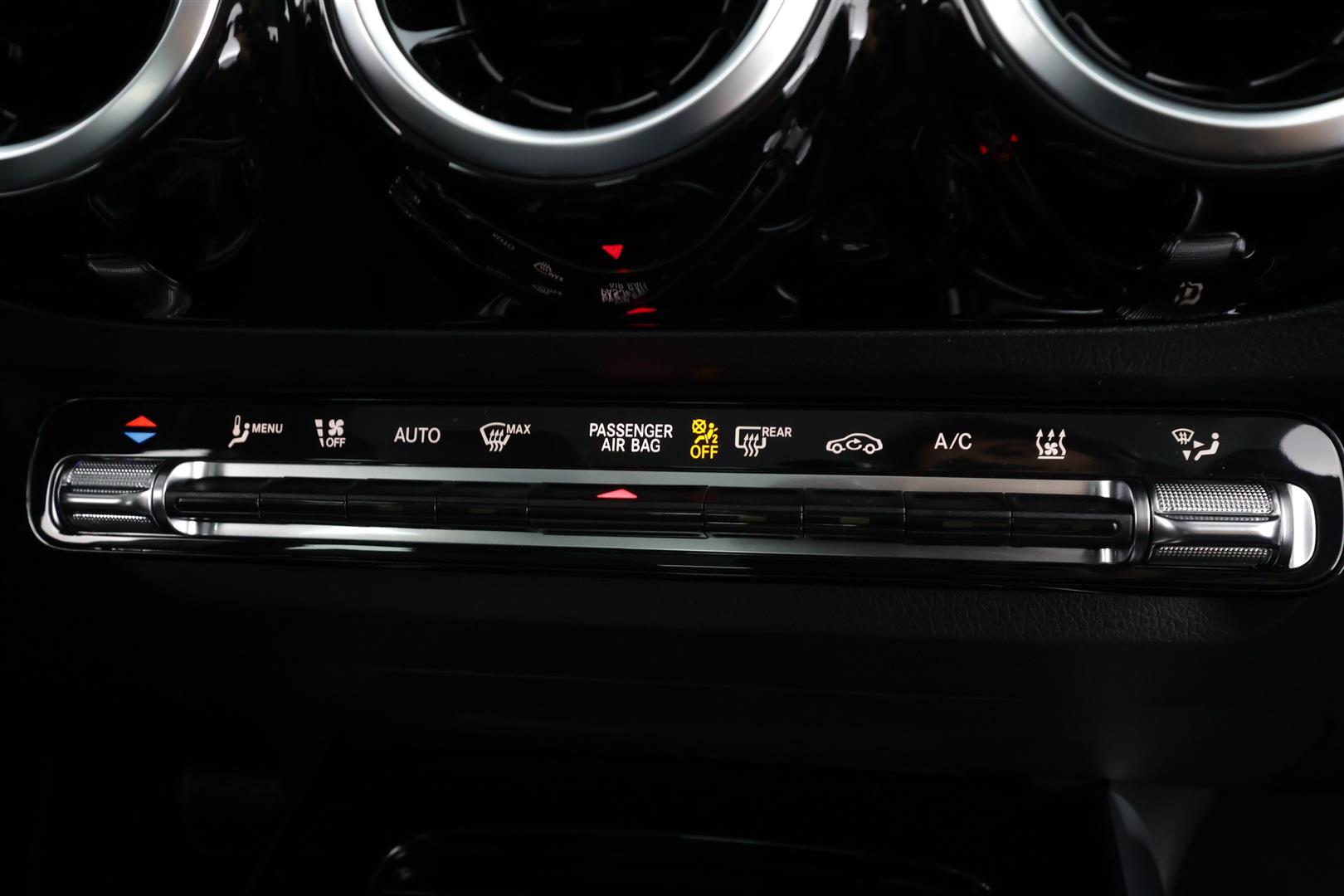 Mercedes-Benz GLA 2025