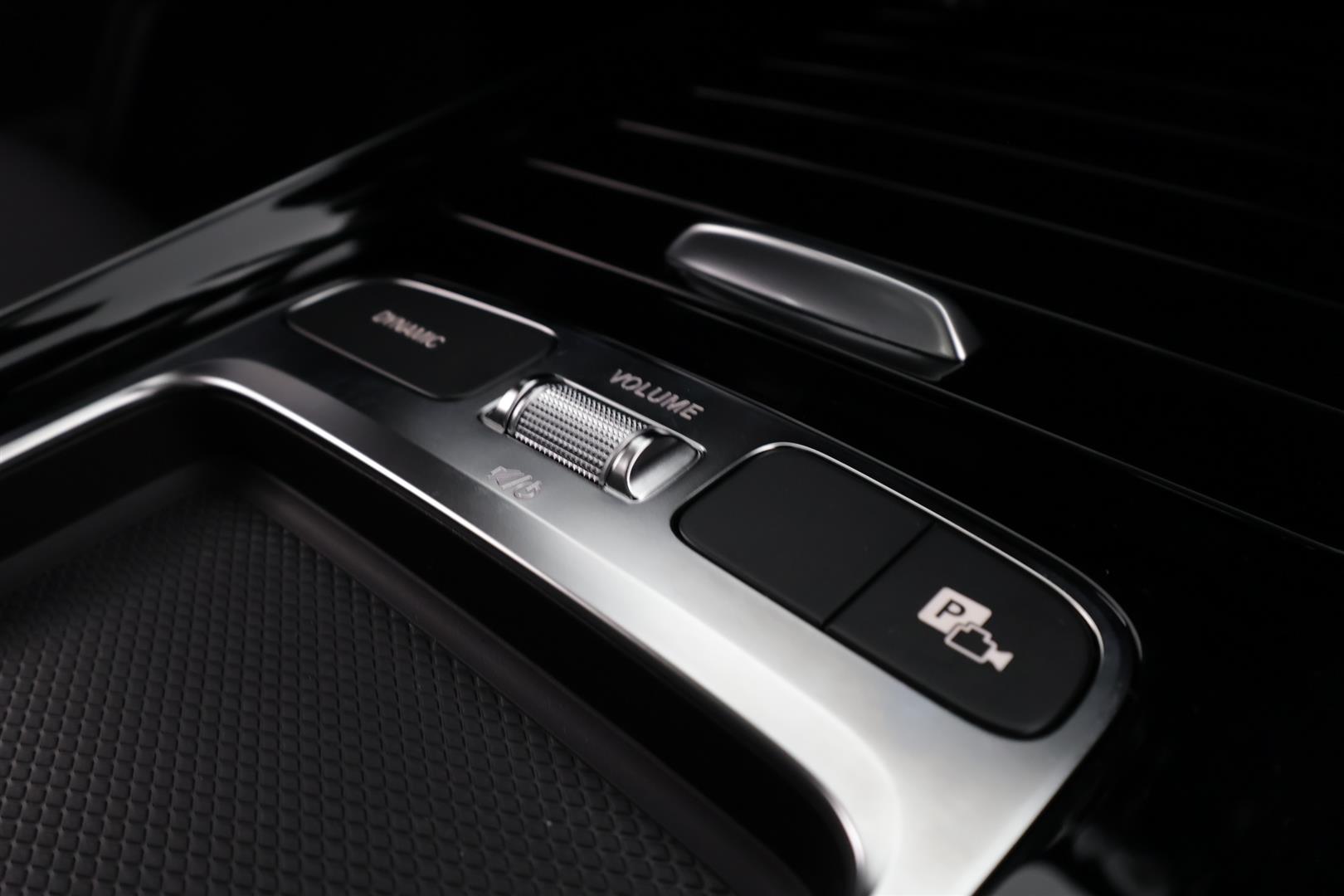 Mercedes-Benz GLA 2025