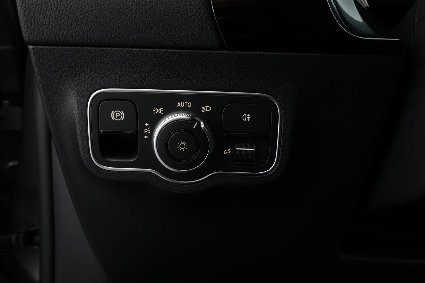 Mercedes-Benz GLA 2025