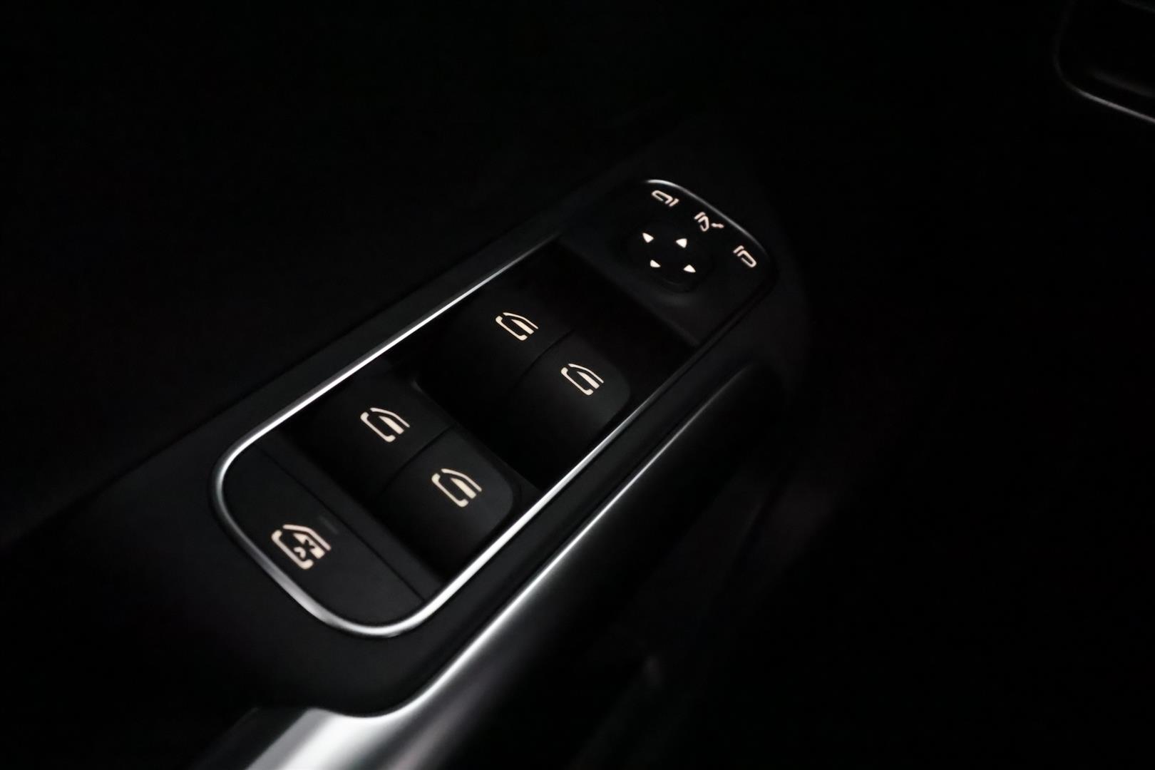 Mercedes-Benz GLA 2025