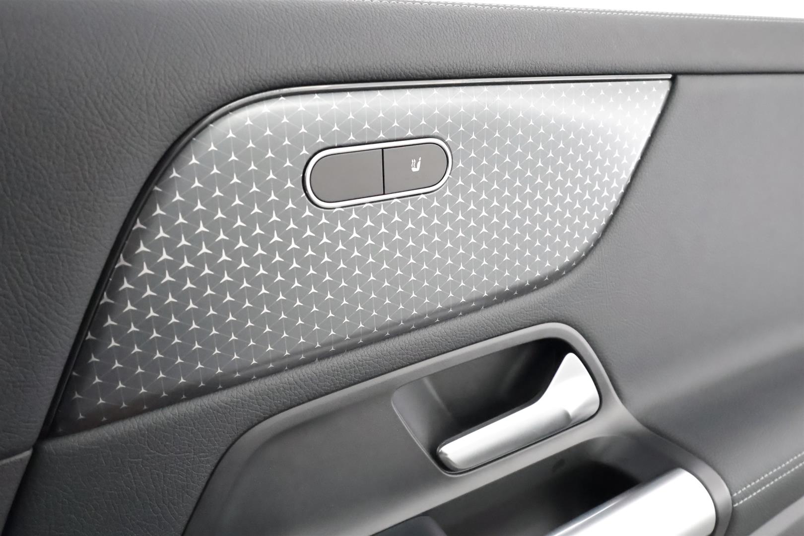 Mercedes-Benz GLA 2025