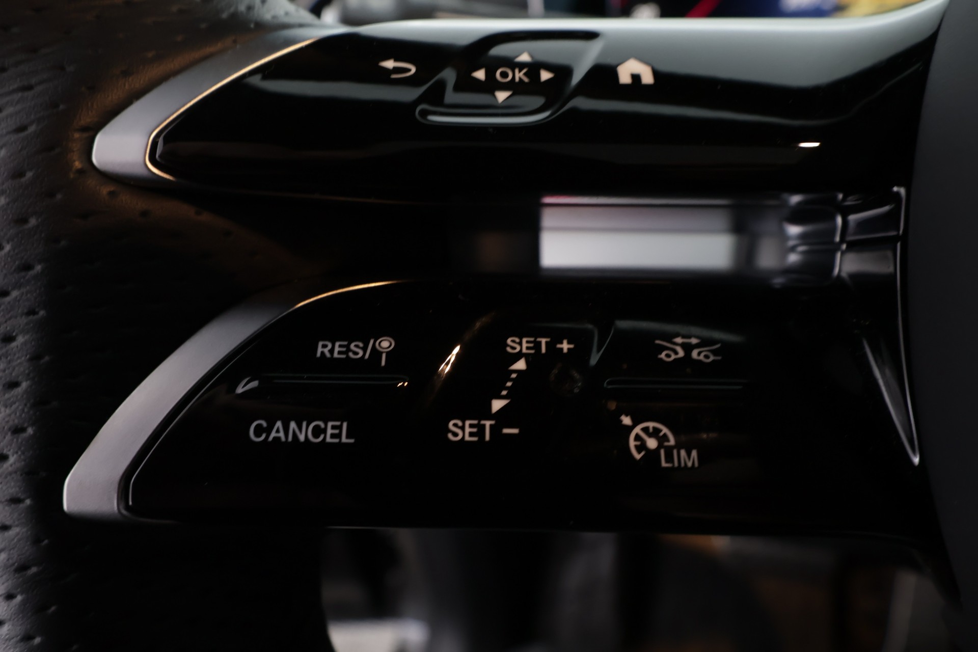 Mercedes-Benz GLE 2025