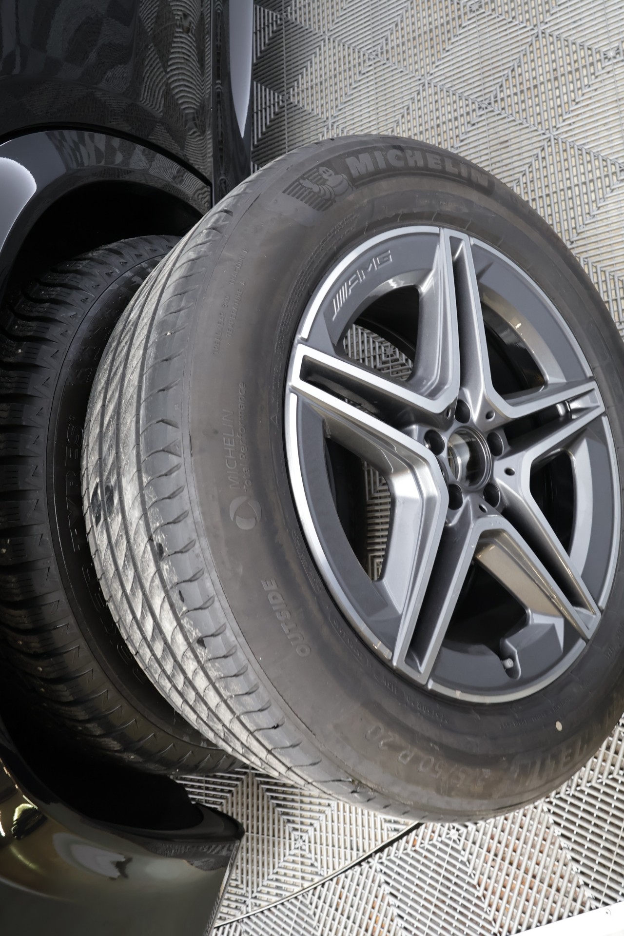 Mercedes-Benz GLE 2025