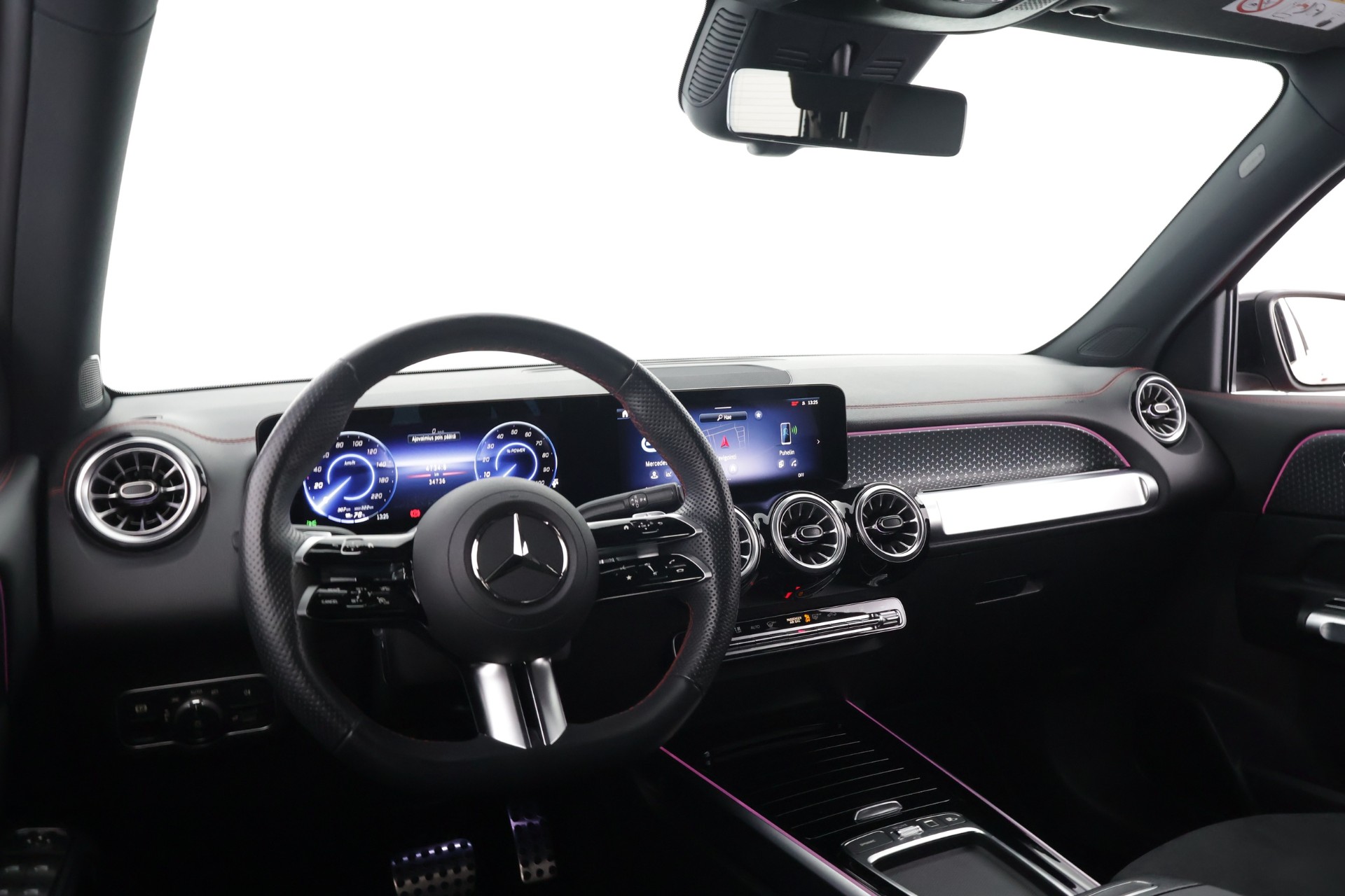 Mercedes-Benz EQB 2025