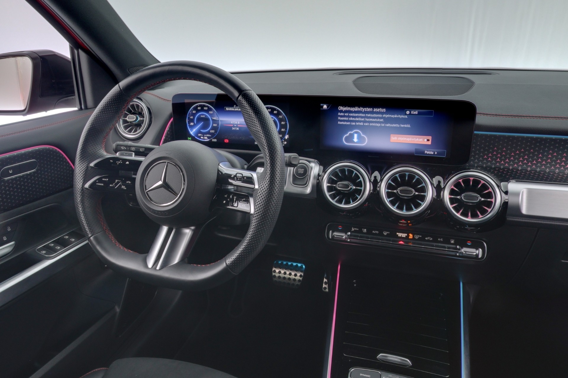 Mercedes-Benz EQB 2025