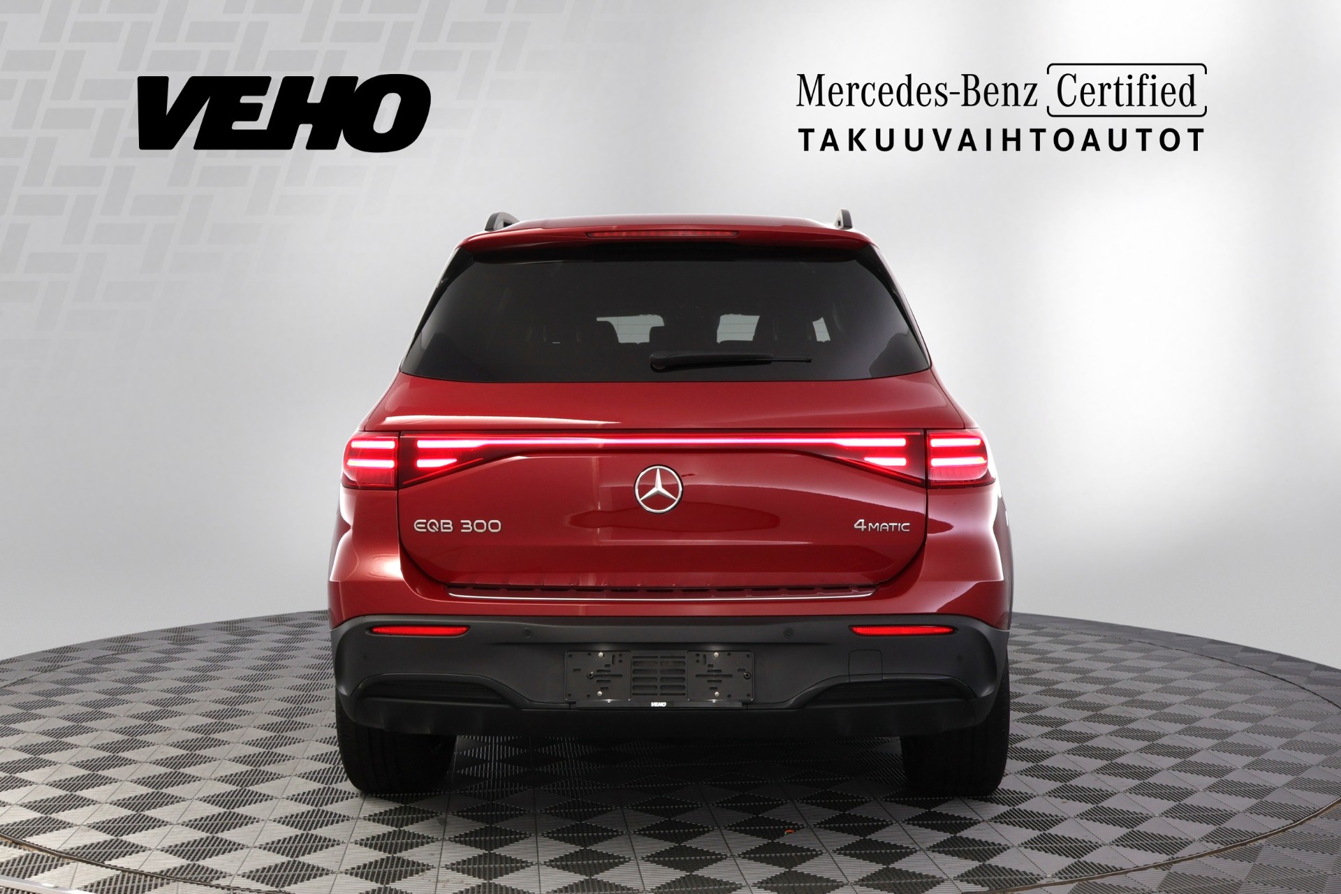 Mercedes-Benz EQB 2025