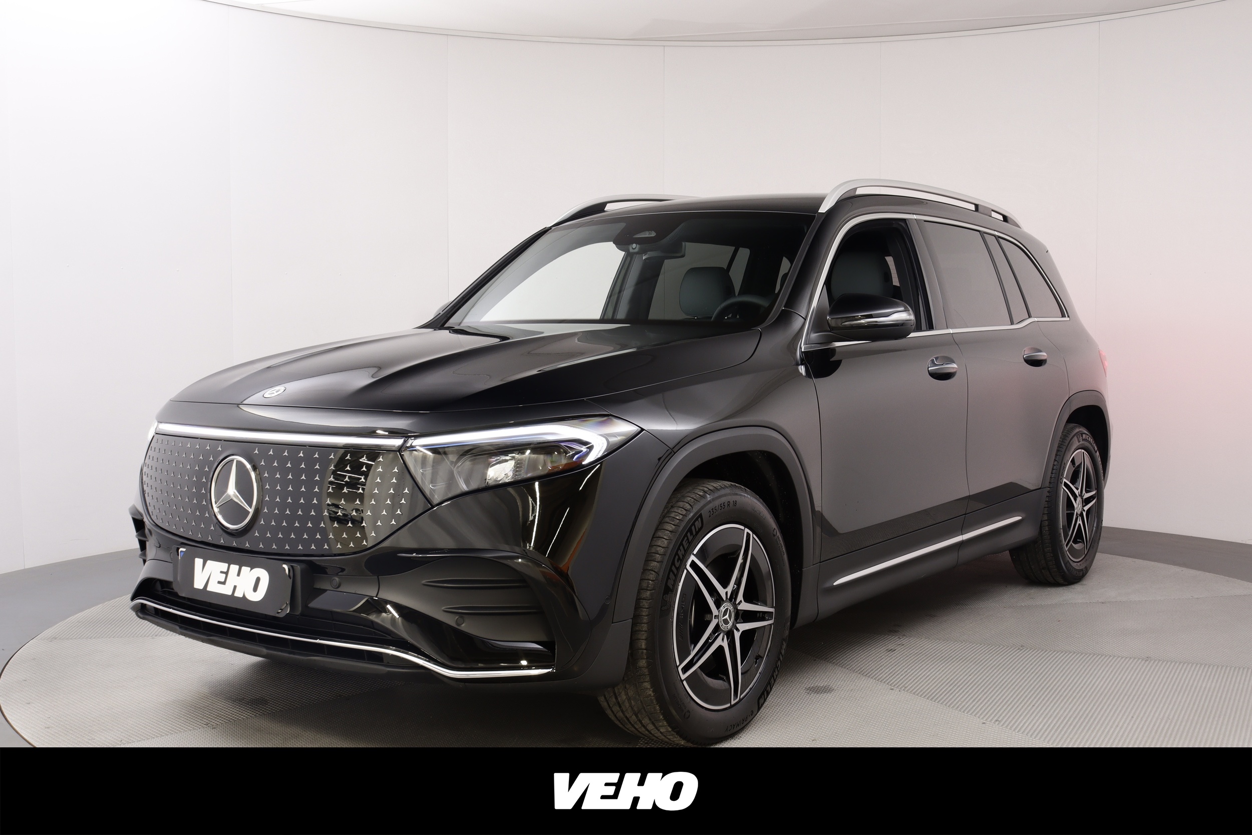 Mercedes-Benz EQB 2025