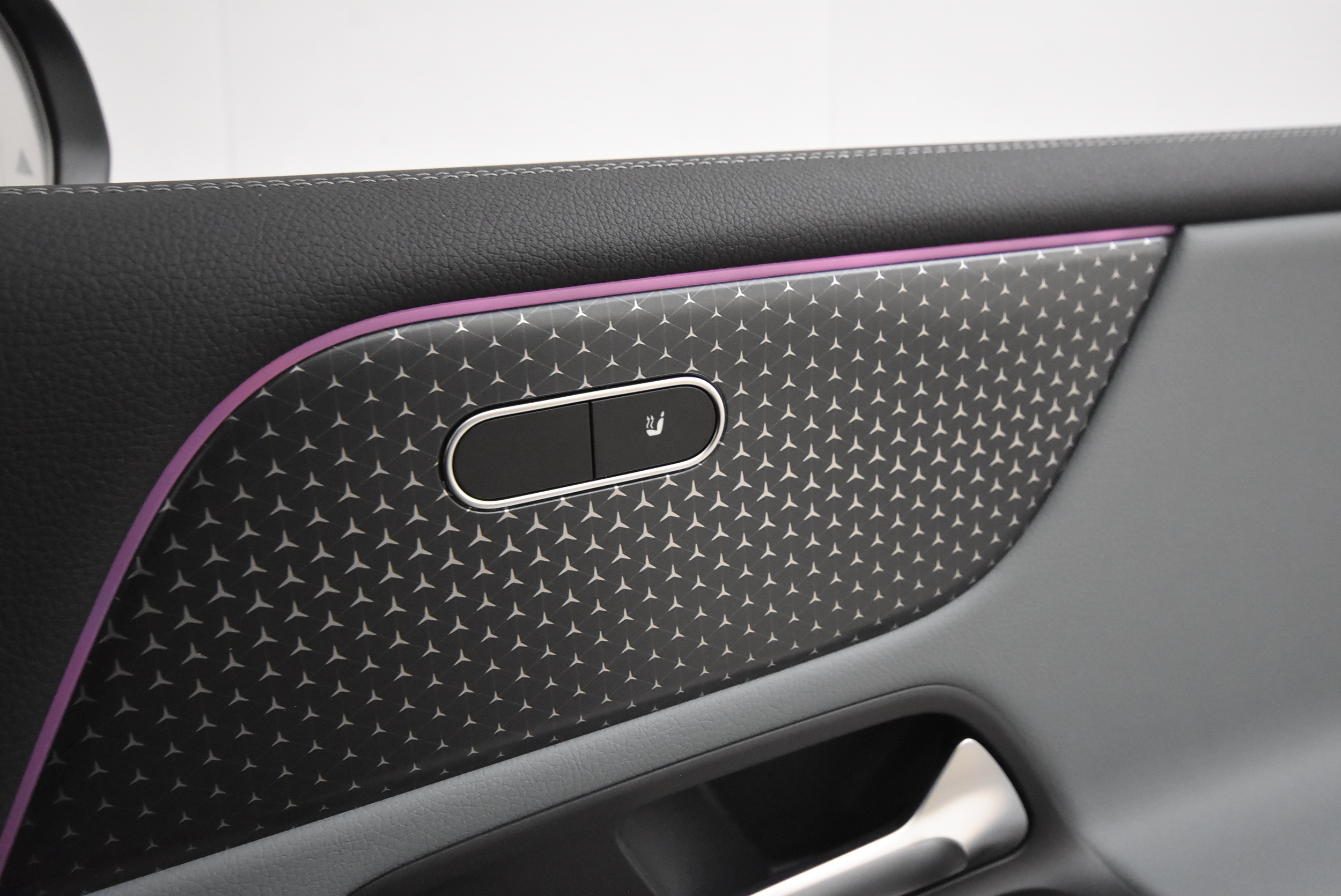 Mercedes-Benz EQB 2025