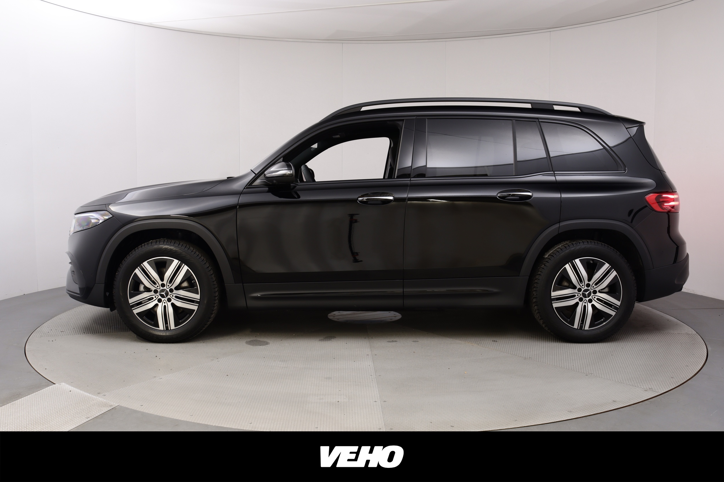 Mercedes-Benz EQB 2024