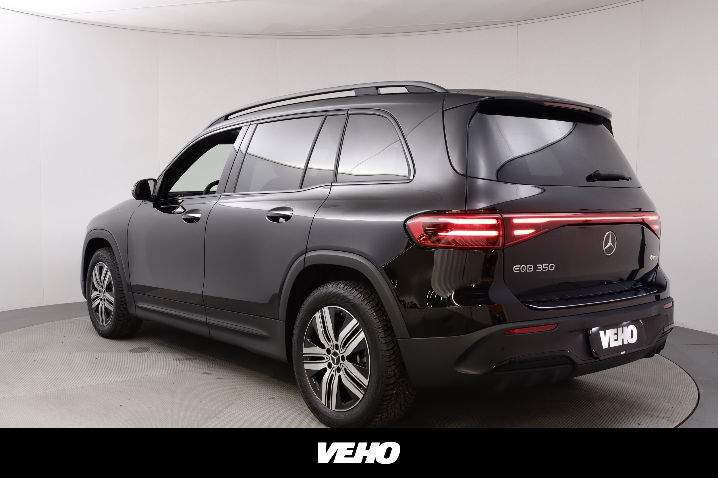 Mercedes-Benz EQB 2024