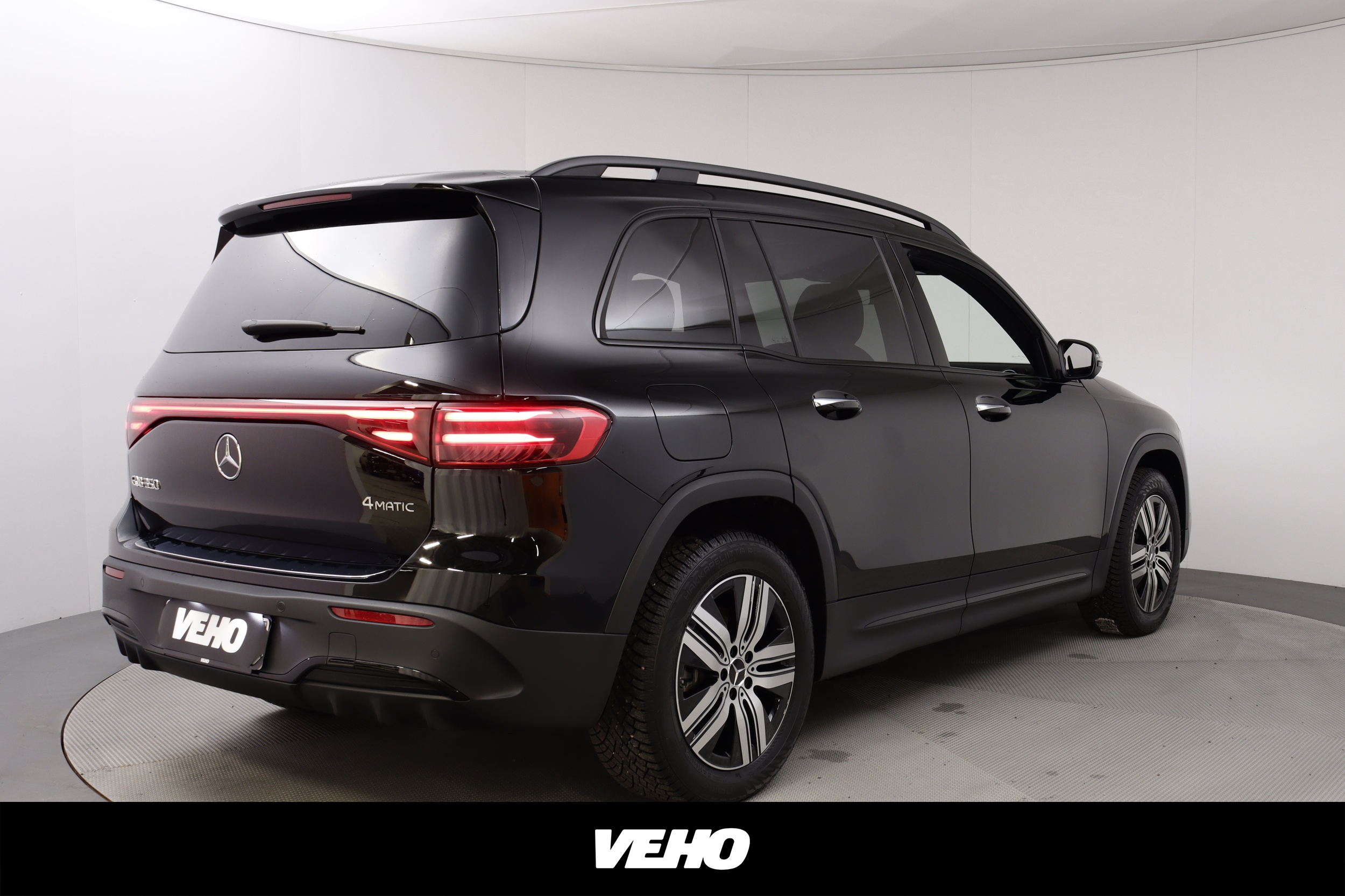 Mercedes-Benz EQB 2024