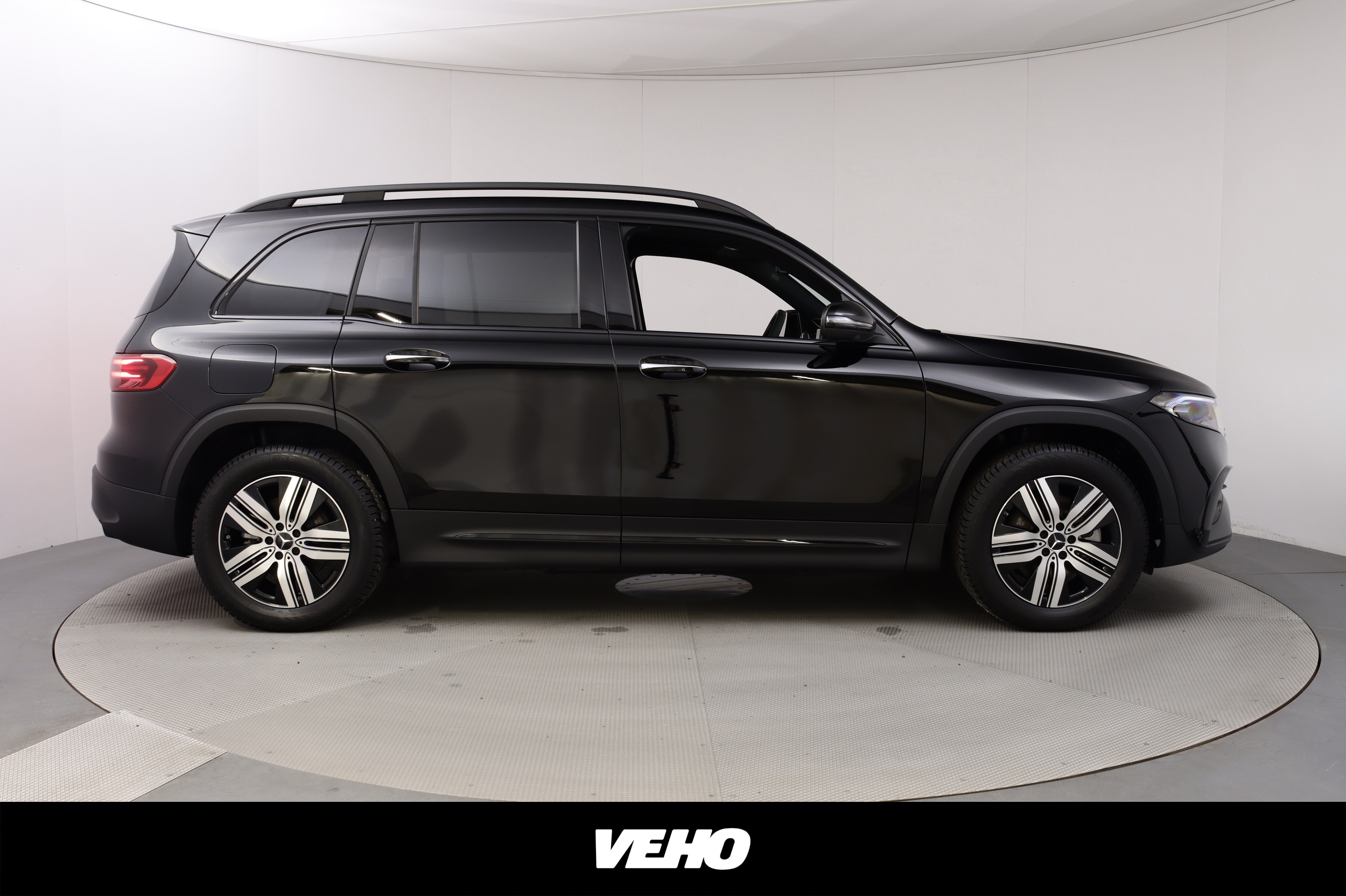 Mercedes-Benz EQB 2024