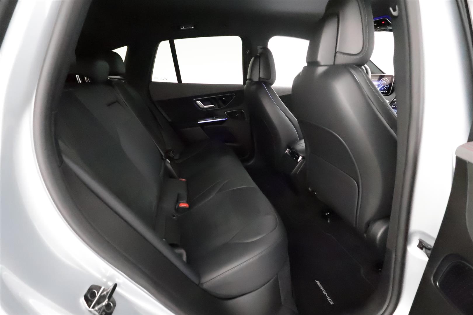 MERCEDES-BENZ EQE SUV 2024