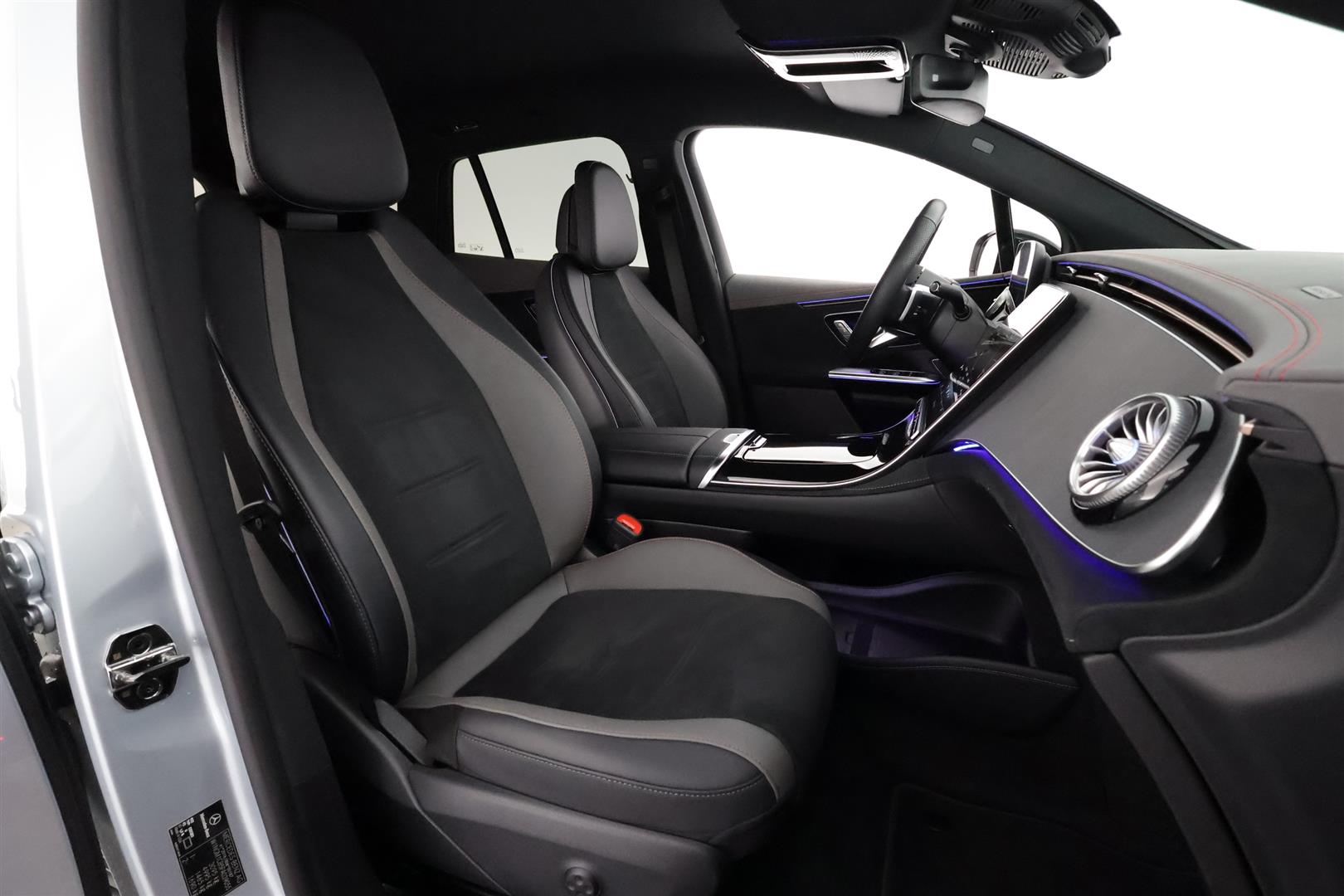 MERCEDES-BENZ EQE SUV 2024