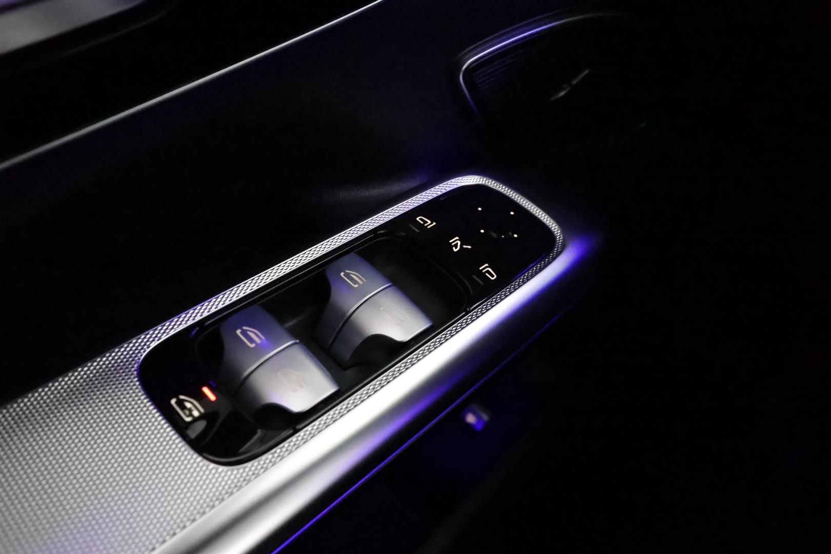 MERCEDES-BENZ EQE SUV 2024