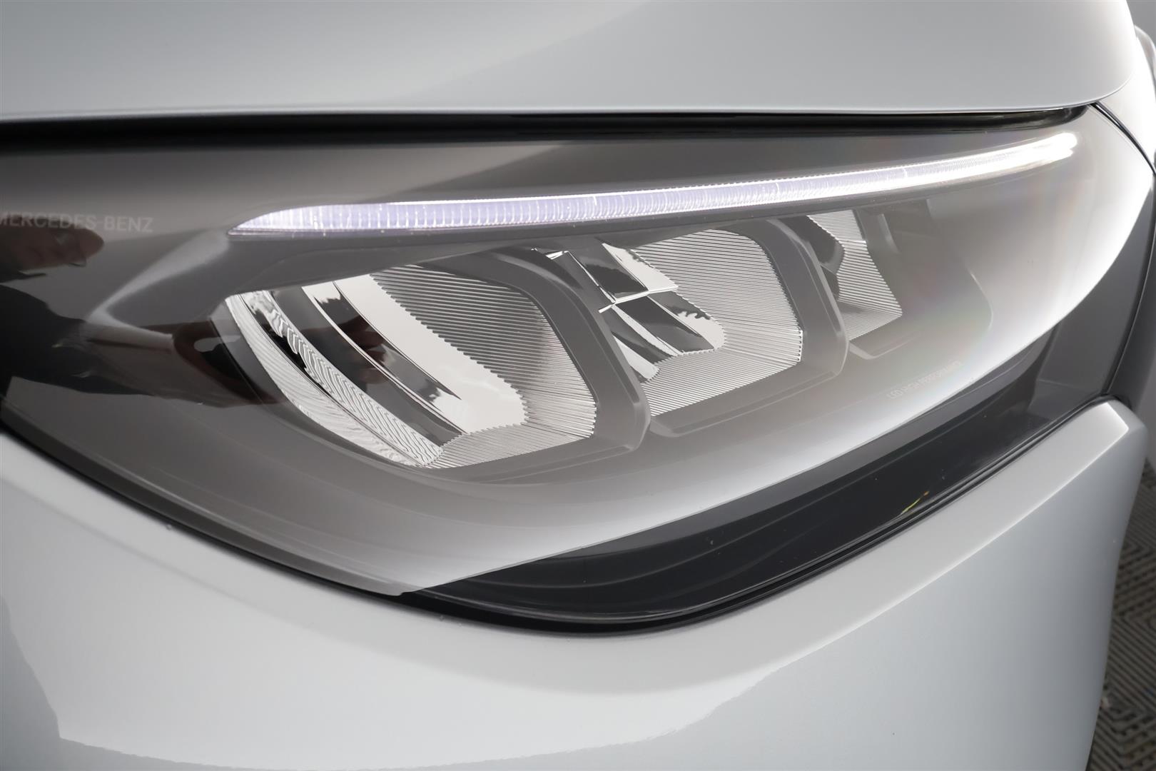 MERCEDES-BENZ EQE SUV 2024