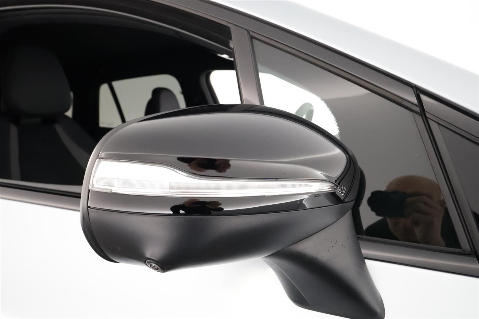 MERCEDES-BENZ EQE SUV 2024