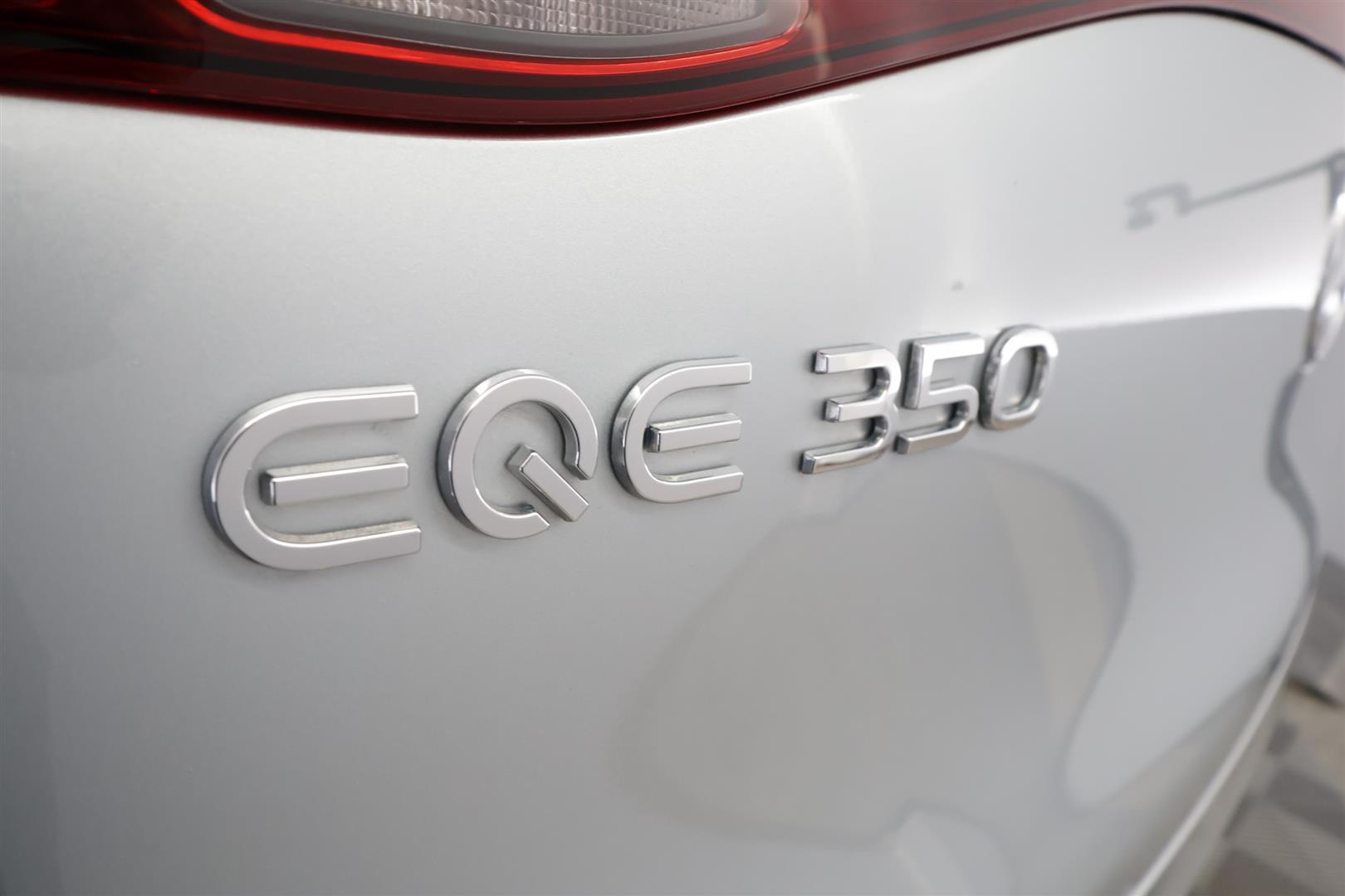 MERCEDES-BENZ EQE SUV 2024