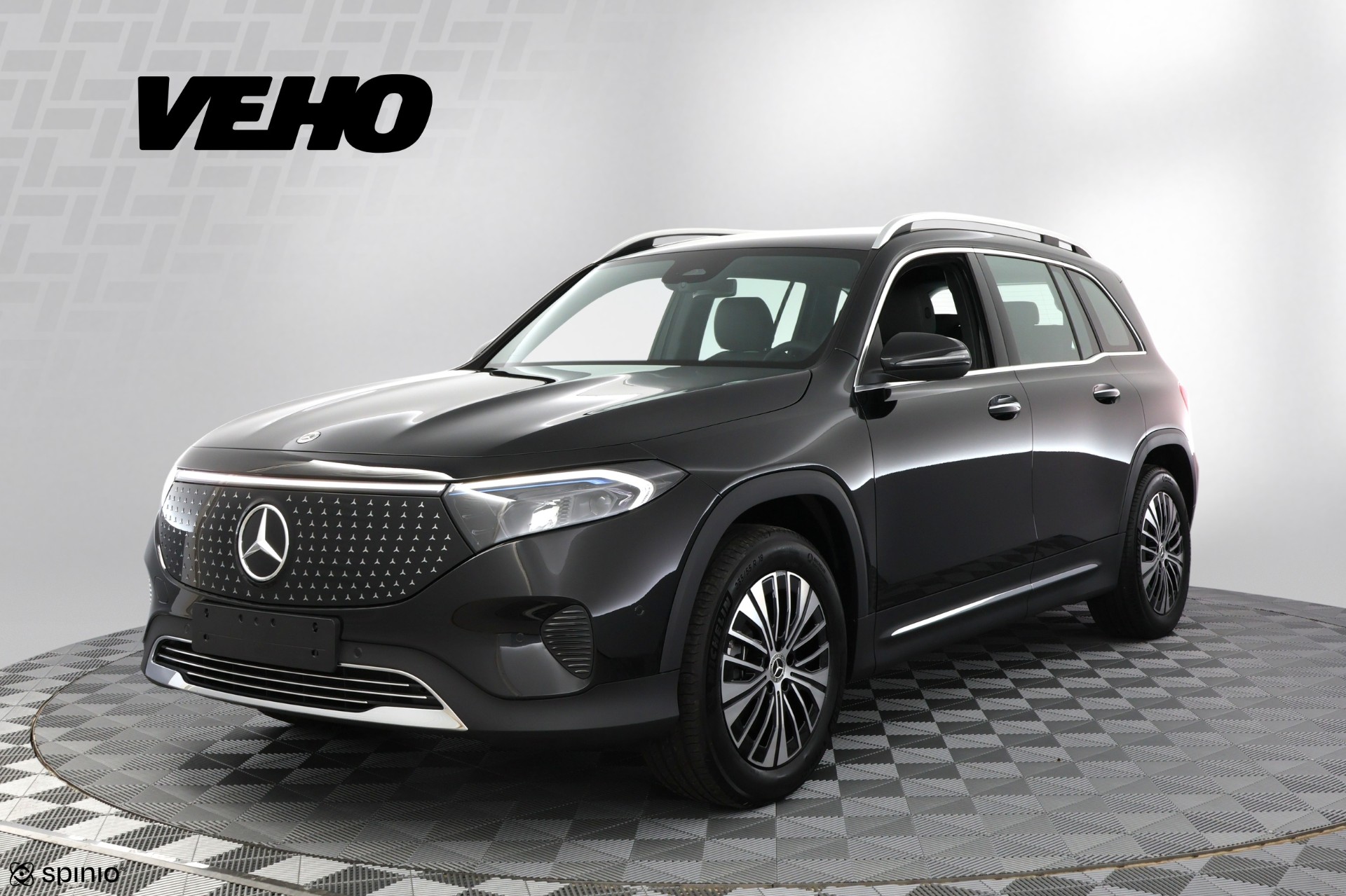 Mercedes-Benz EQB 2025