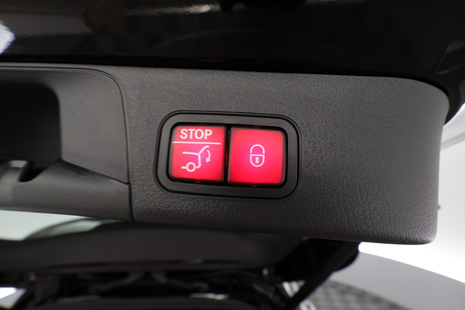 Mercedes-Benz EQB 2025