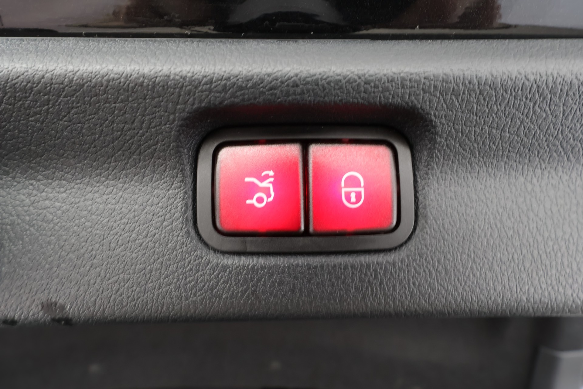 Mercedes-Benz EQE 2025