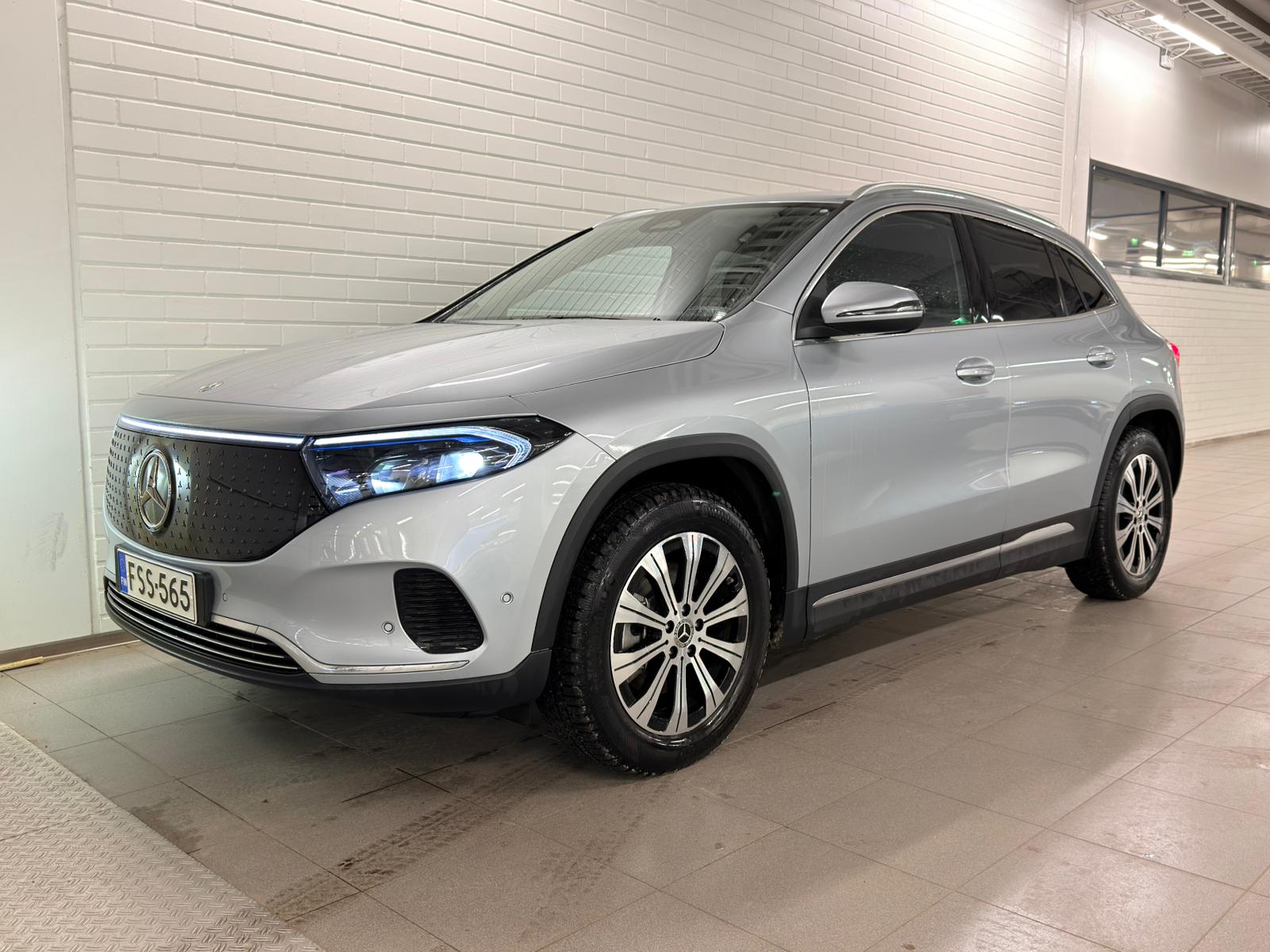 Mercedes-Benz EQA 2024