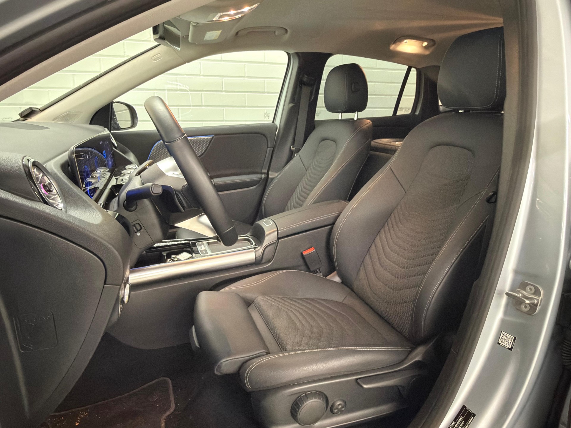 Mercedes-Benz EQA 2024