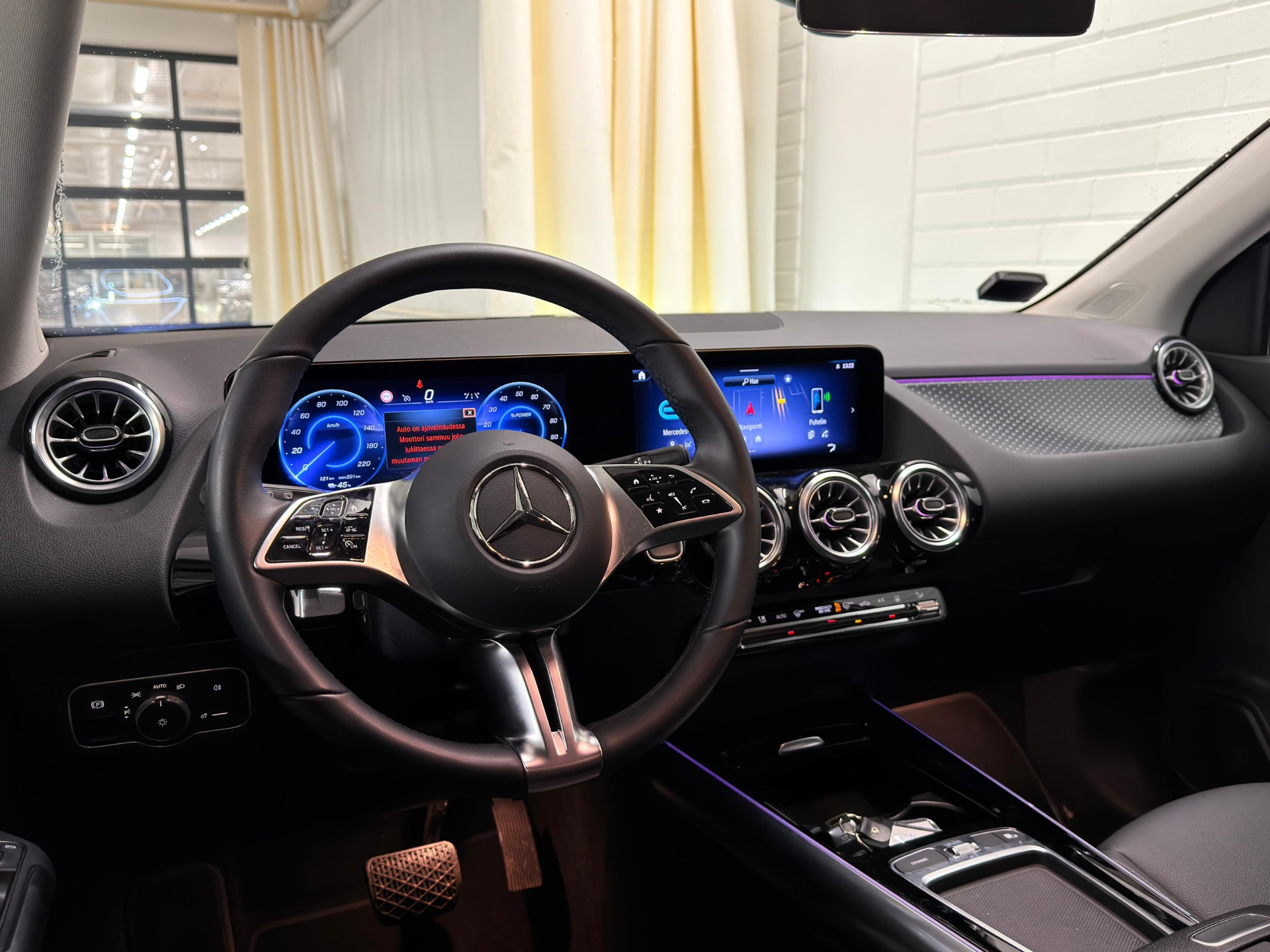 Mercedes-Benz EQA 2024