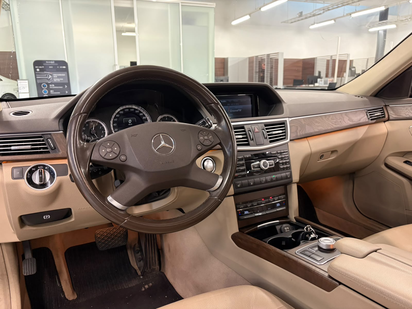 Mercedes-Benz E 2011