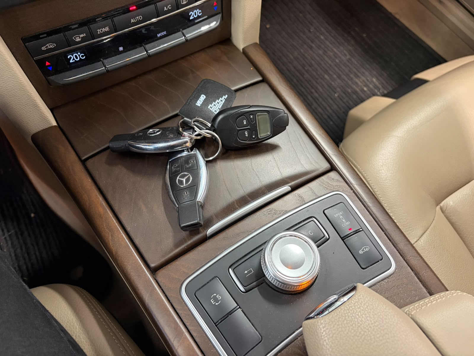 Mercedes-Benz E 2011