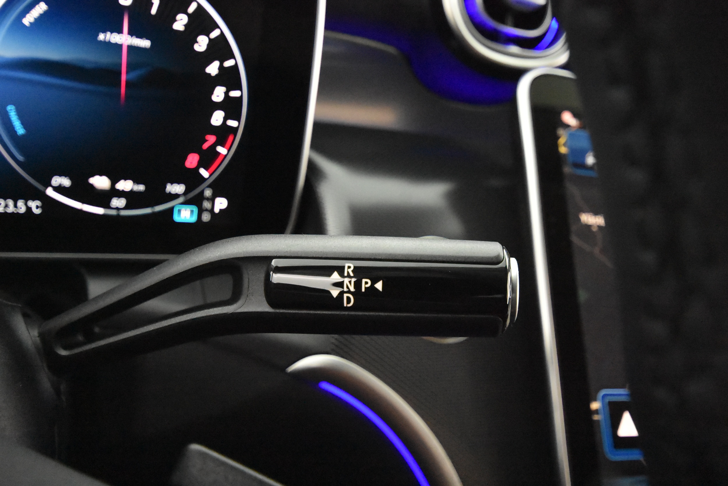 Mercedes-Benz GLC 2025