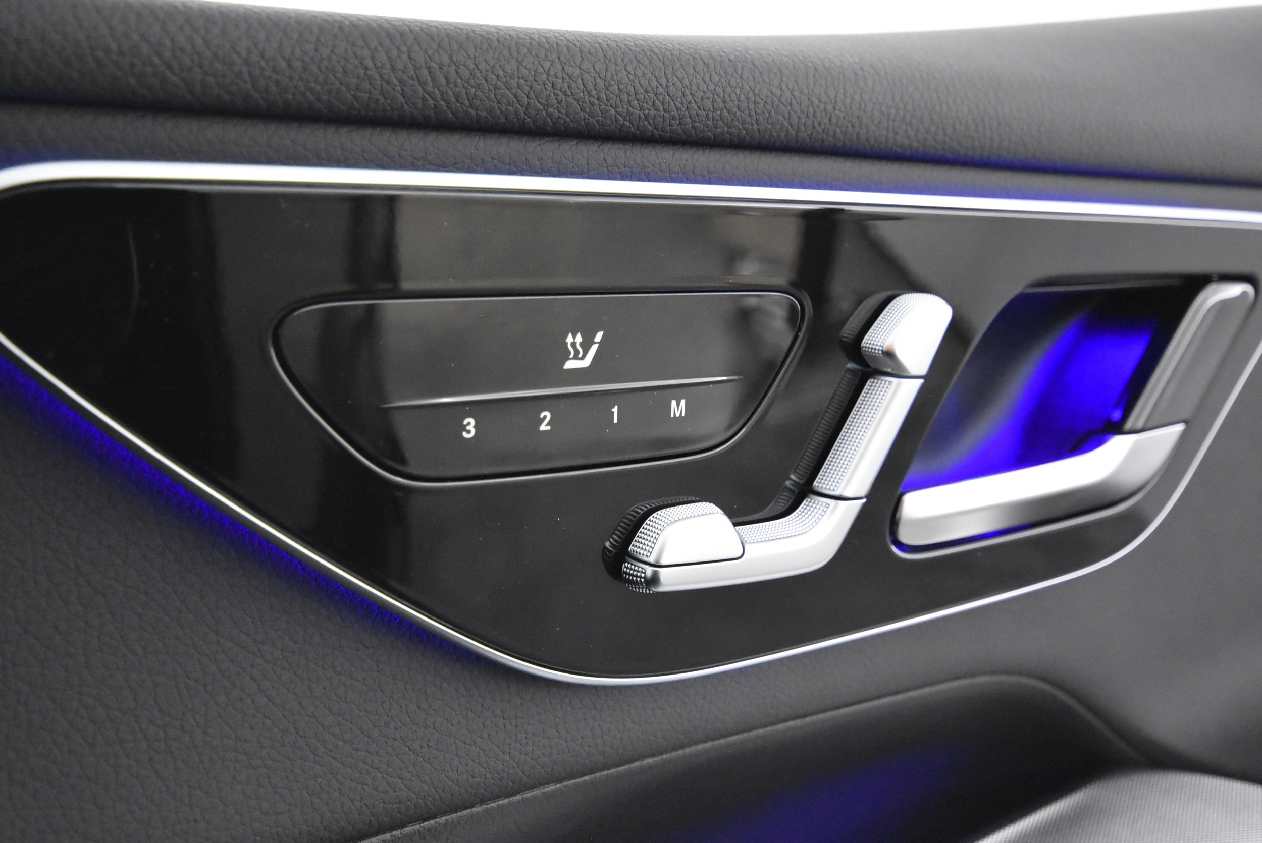 Mercedes-Benz GLC 2025