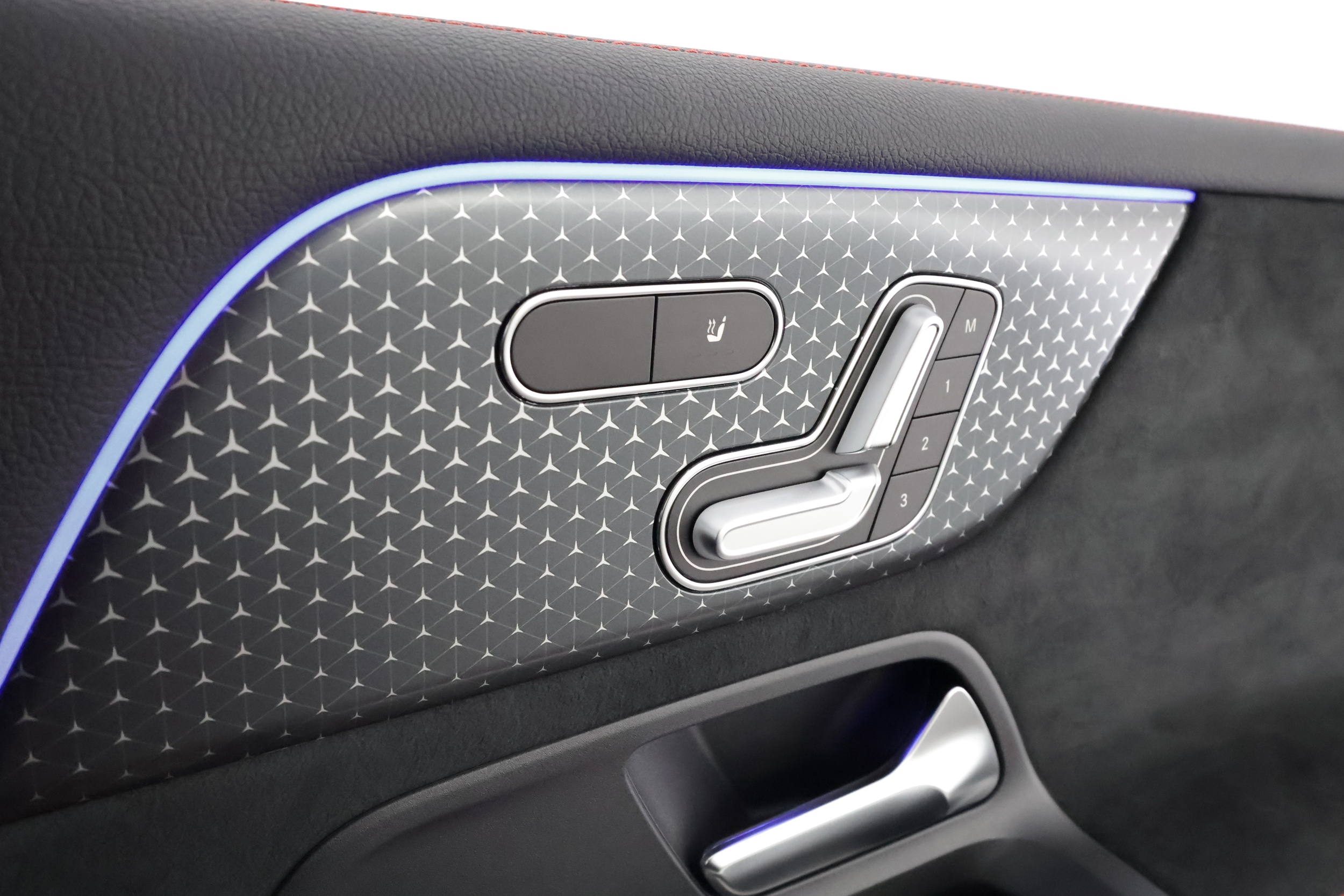 Mercedes-Benz EQB 2025