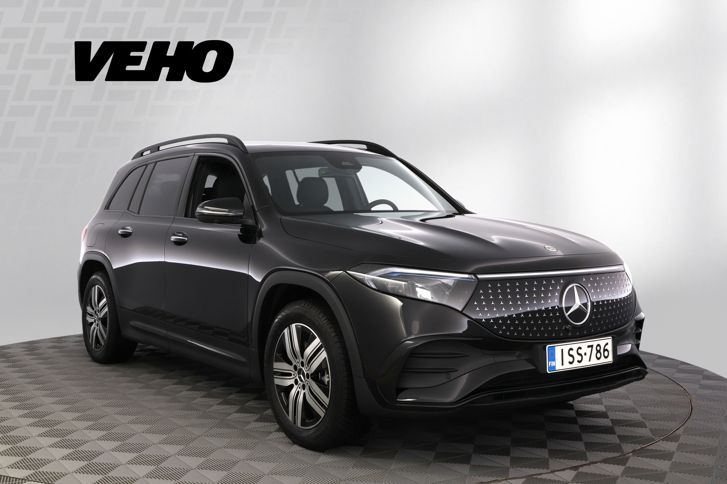Mercedes-Benz EQB 2025