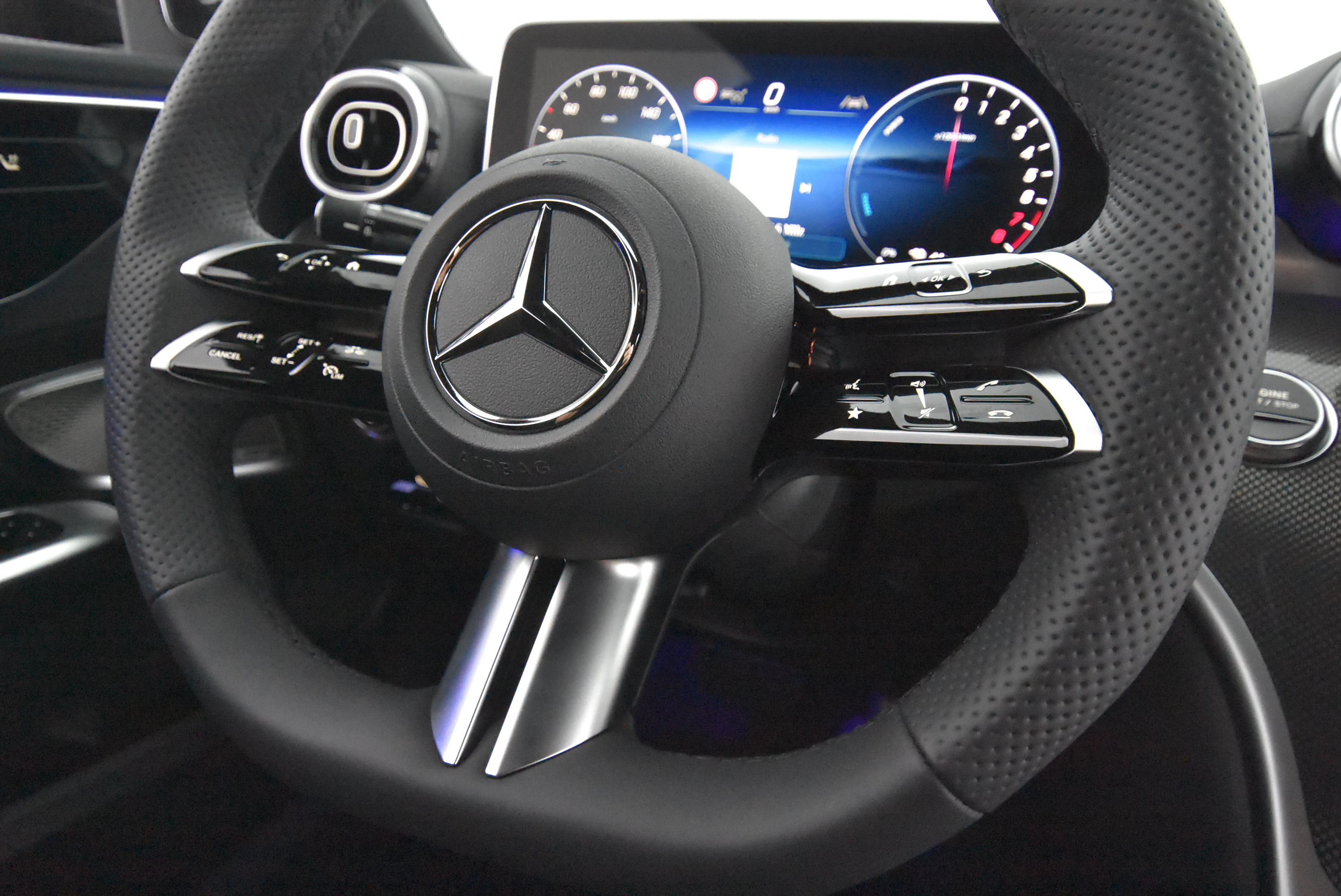 Mercedes-Benz C 2025