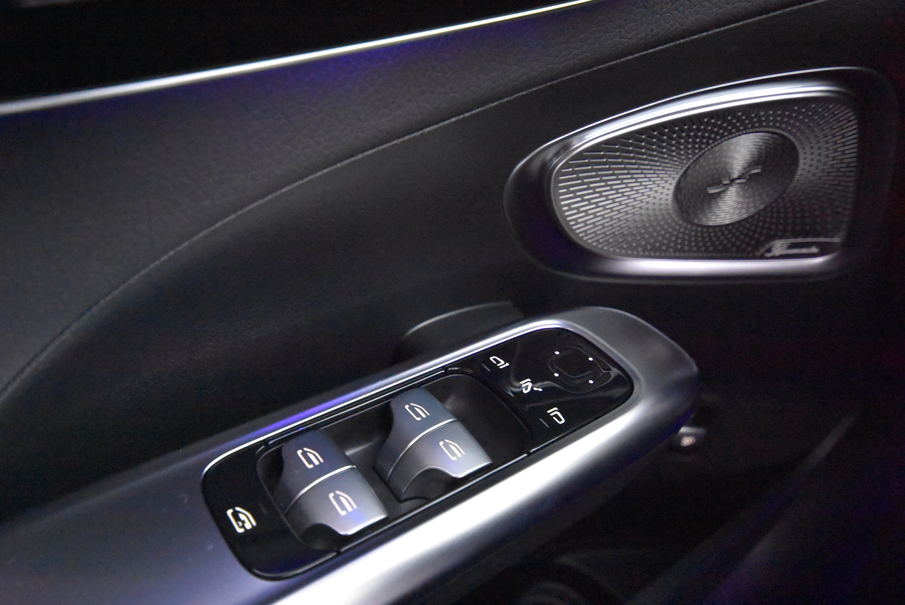 Mercedes-Benz C 2025